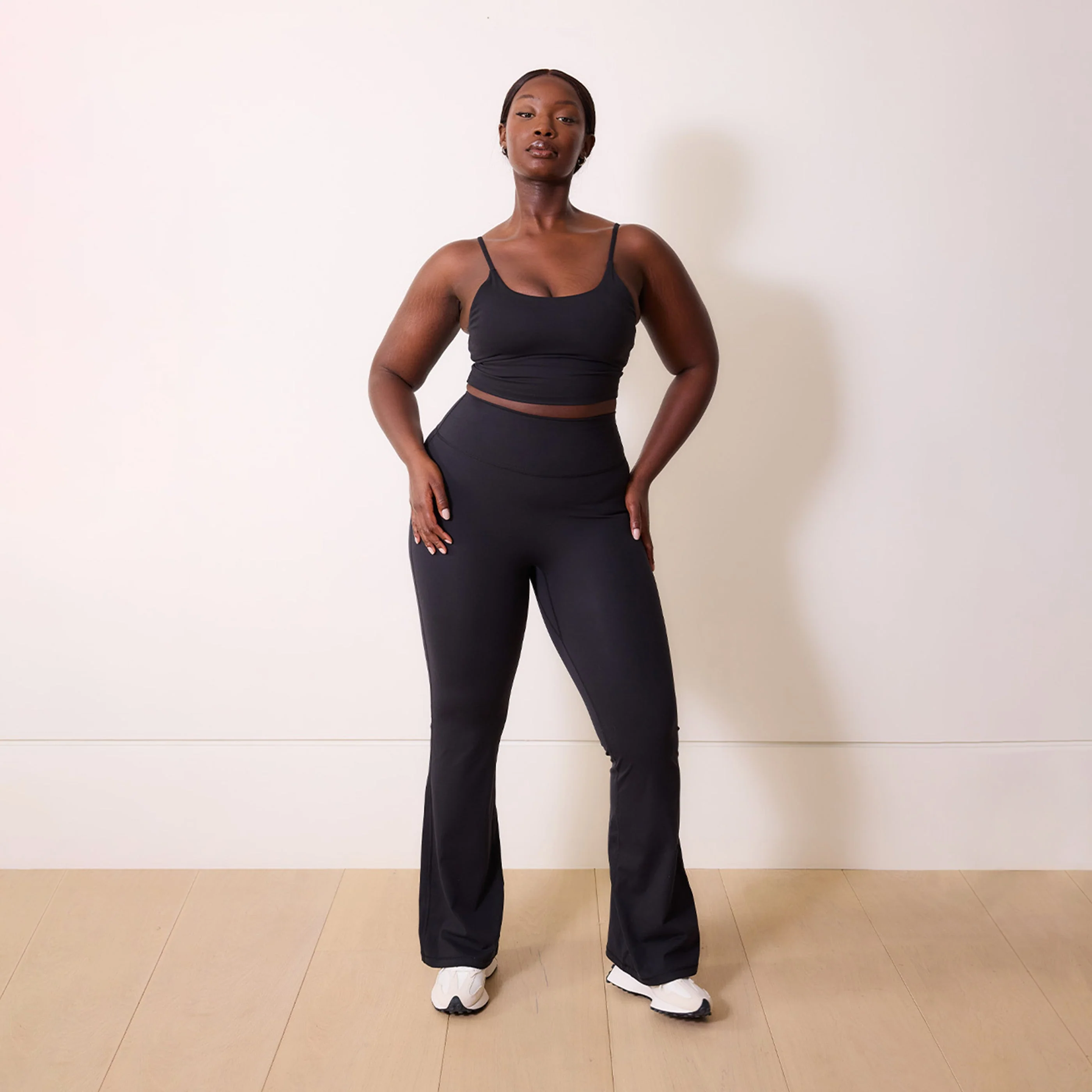 24/7 Revitalise Flare Leggings - Midnight Black