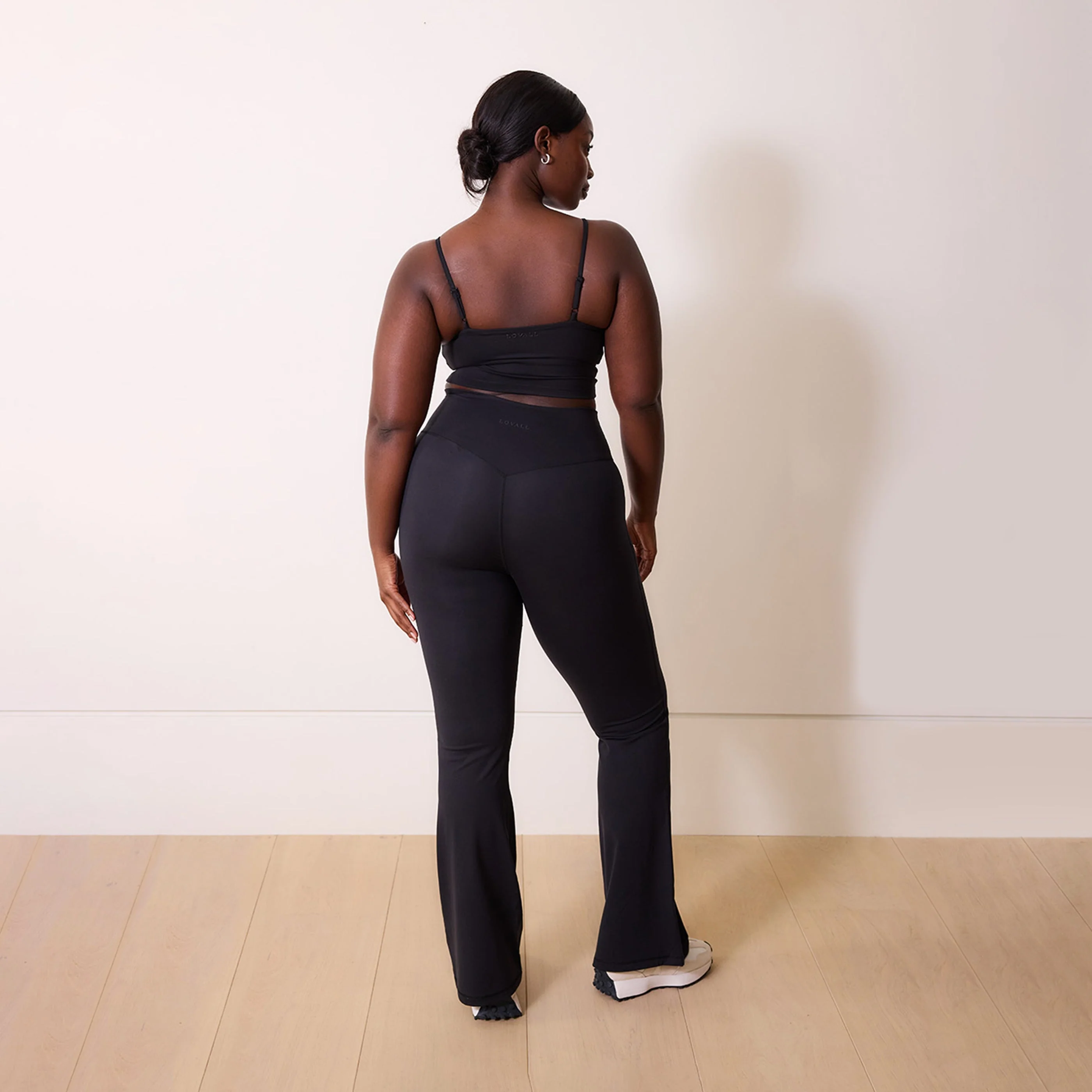 24/7 Revitalise Flare Leggings - Midnight Black - Image 3