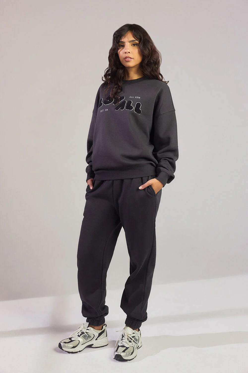 Organic Oversized Sweatshirt Style 2 - Shadow - Image 4