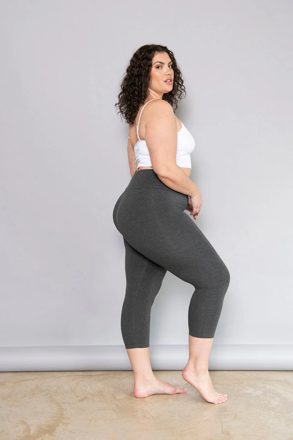 Cropped Lightweight Leggings - Dark Grey - Image 3