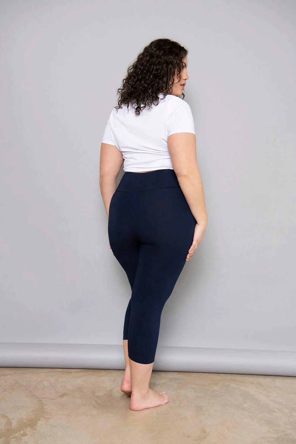 Cropped Lightweight Leggings - Navy - Image 5