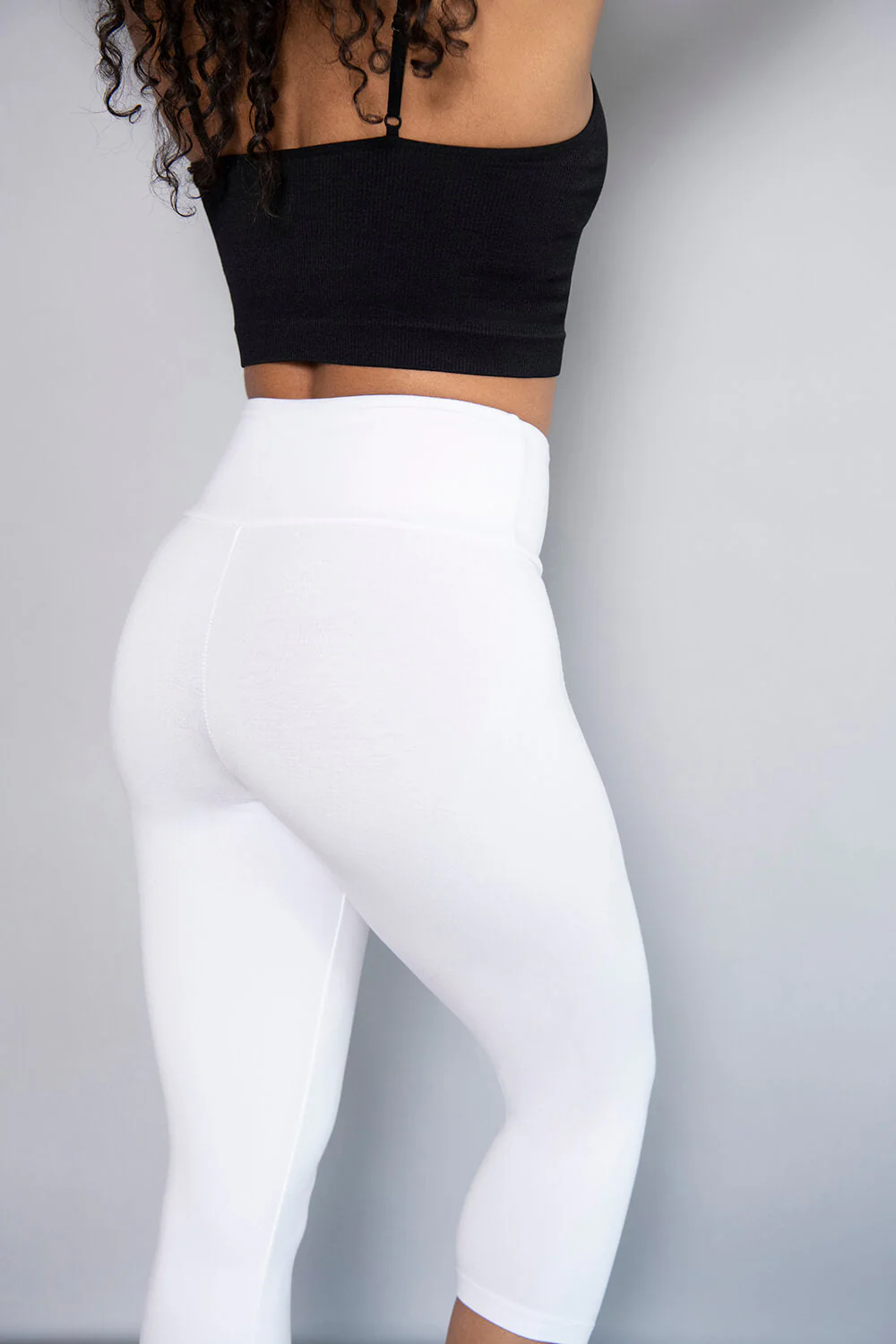 Cropped Lightweight Leggings - White - Image 4