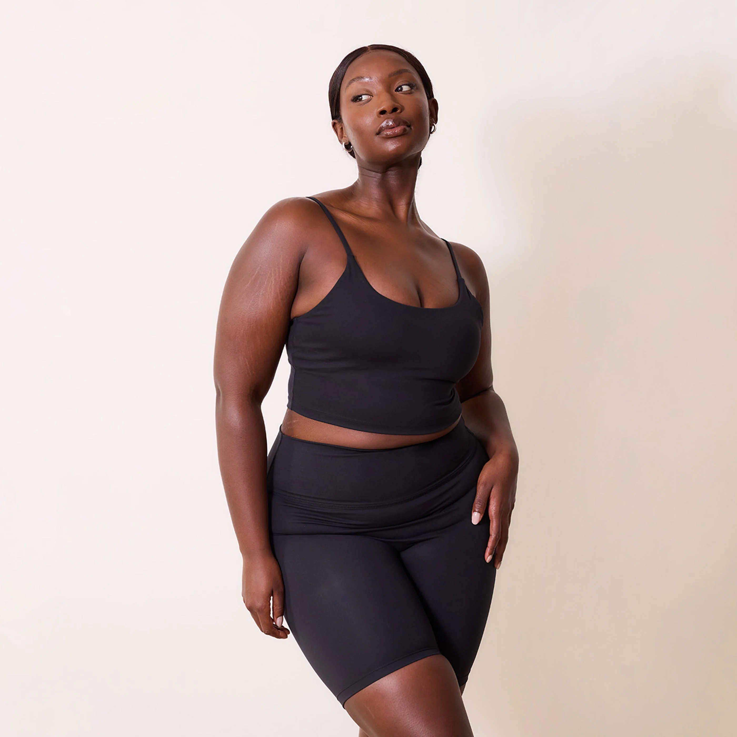 Curve 24/7 Revitalise Cycling Shorts - Midnight Black - Image 2