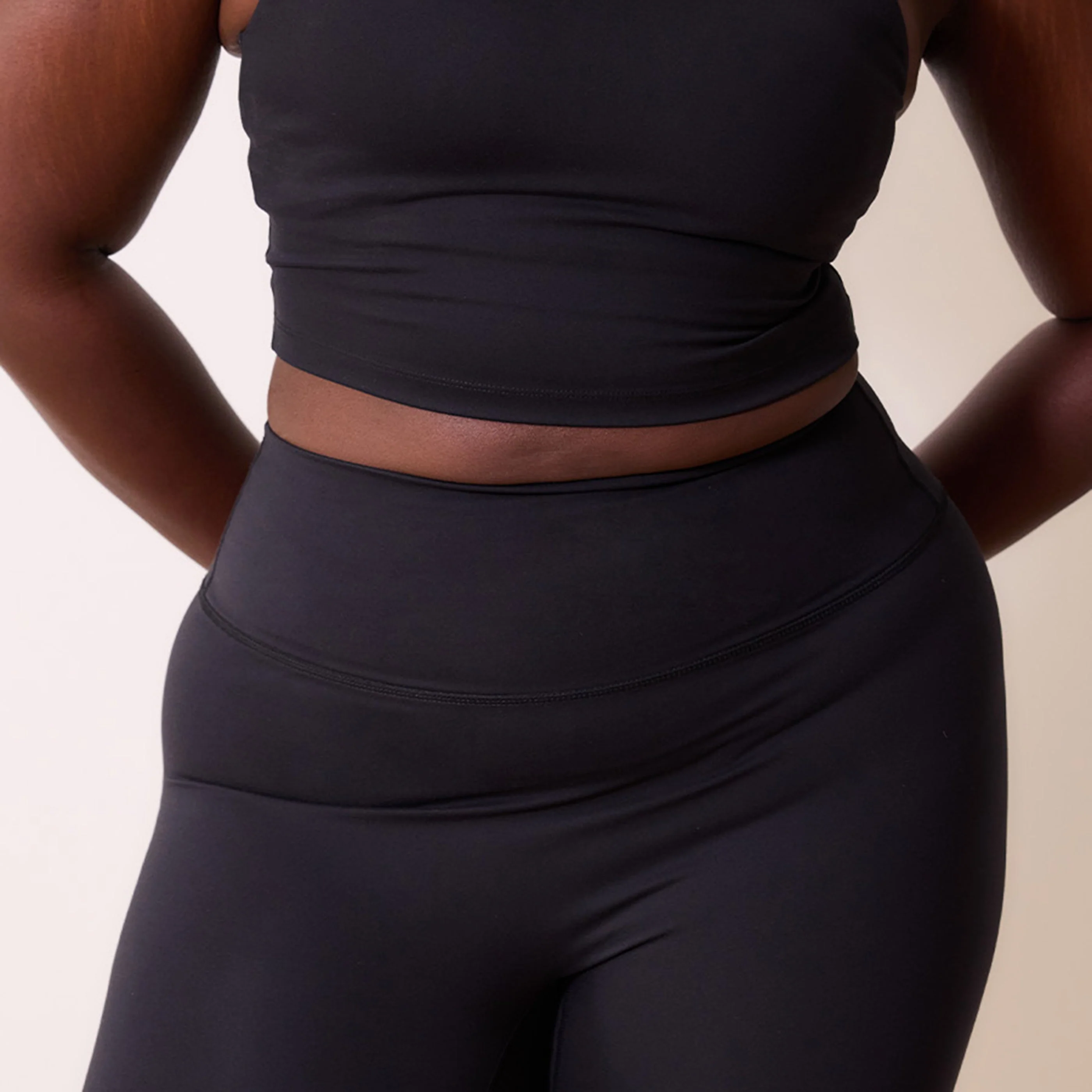 Curve 24/7 Revitalise Cycling Shorts - Midnight Black - Image 4