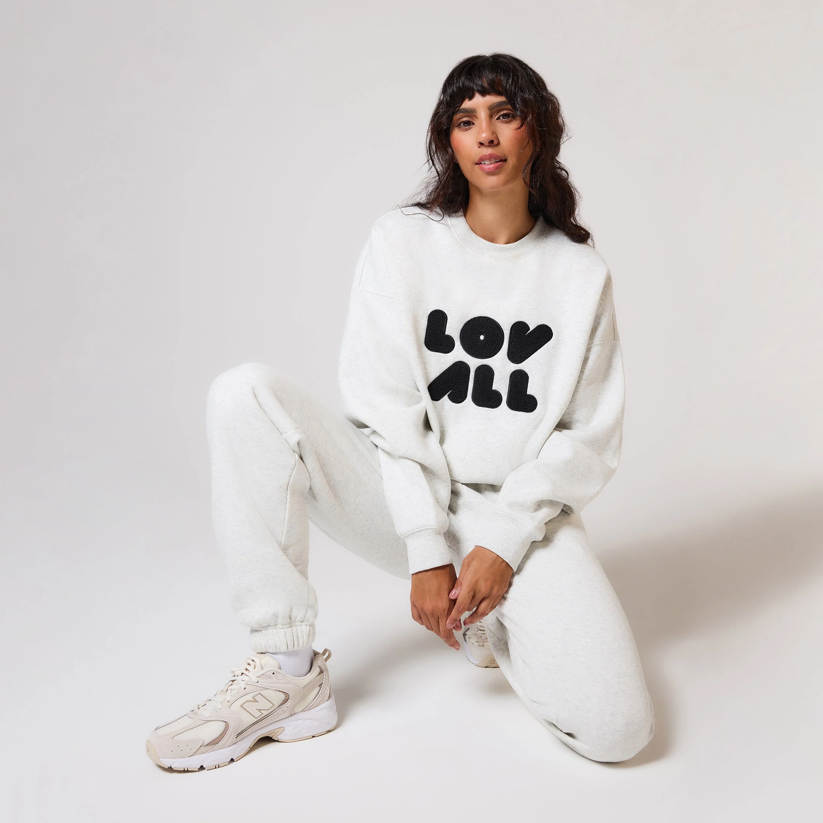 Curve Organic Oversized Sweatshirt Style 1 - Light Grey Marl - Image 4