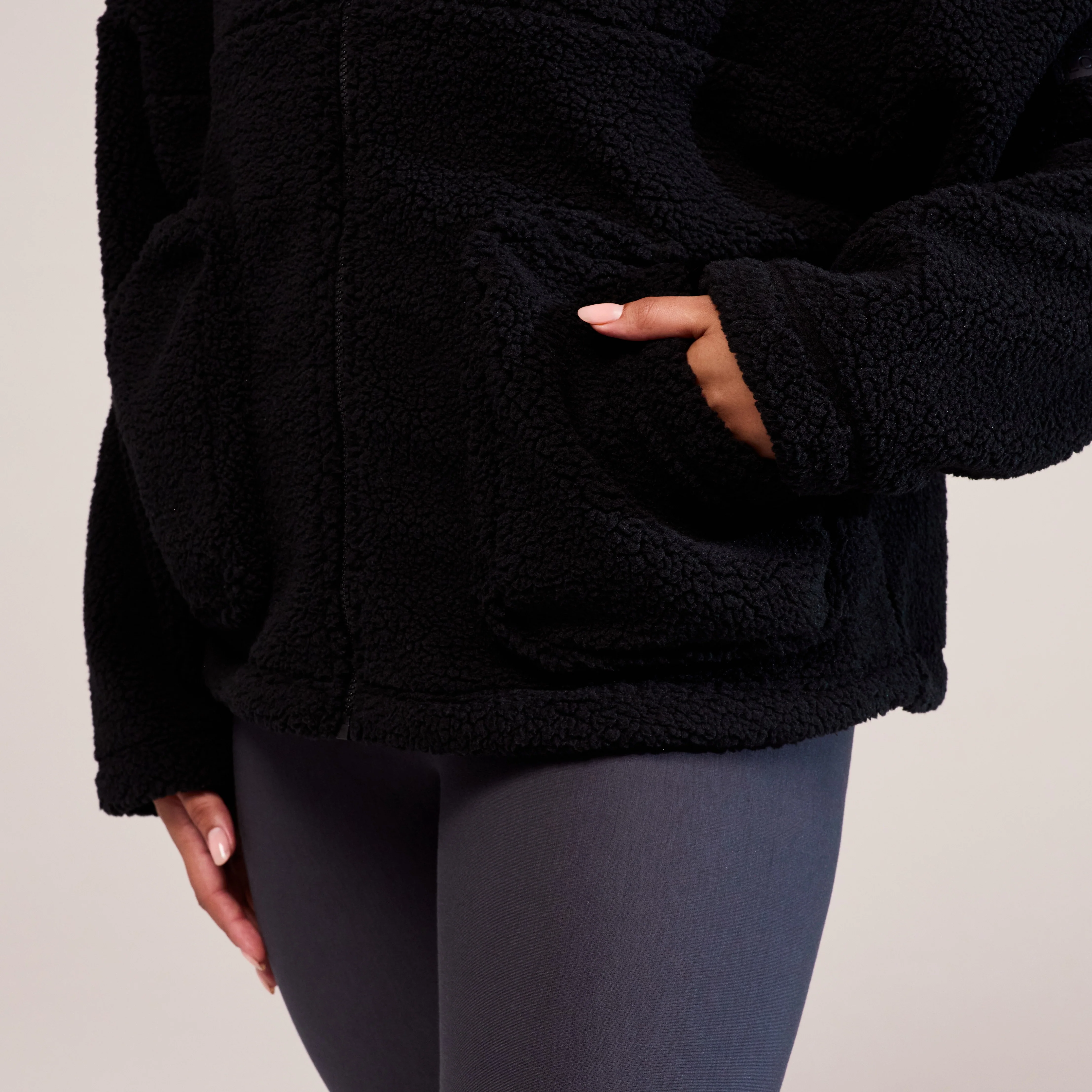 Curve Borg Fleece - Black - Image 4