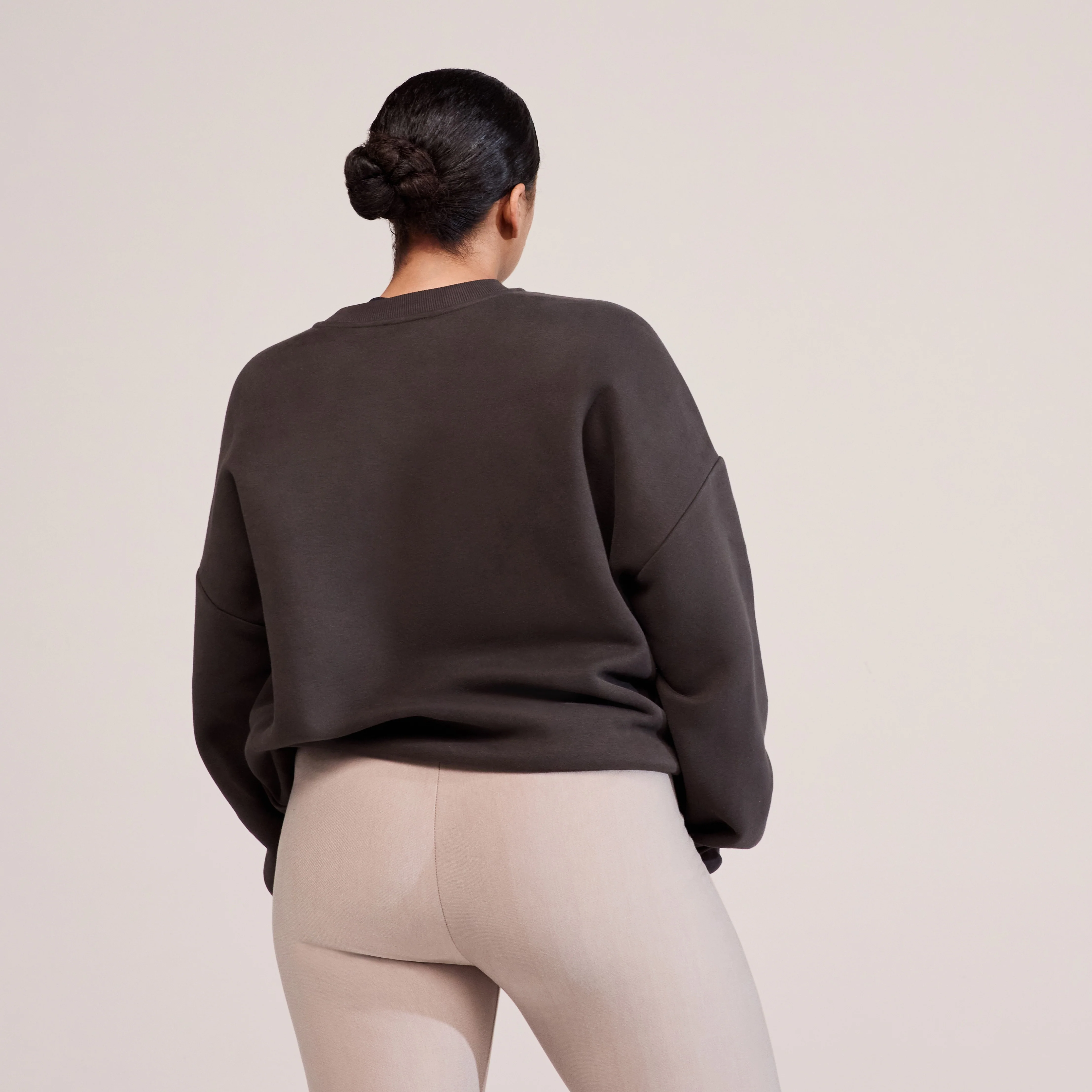 Curve Heavyweight Oversized Sweatshirt Varsity - Black Coffee - Image 3