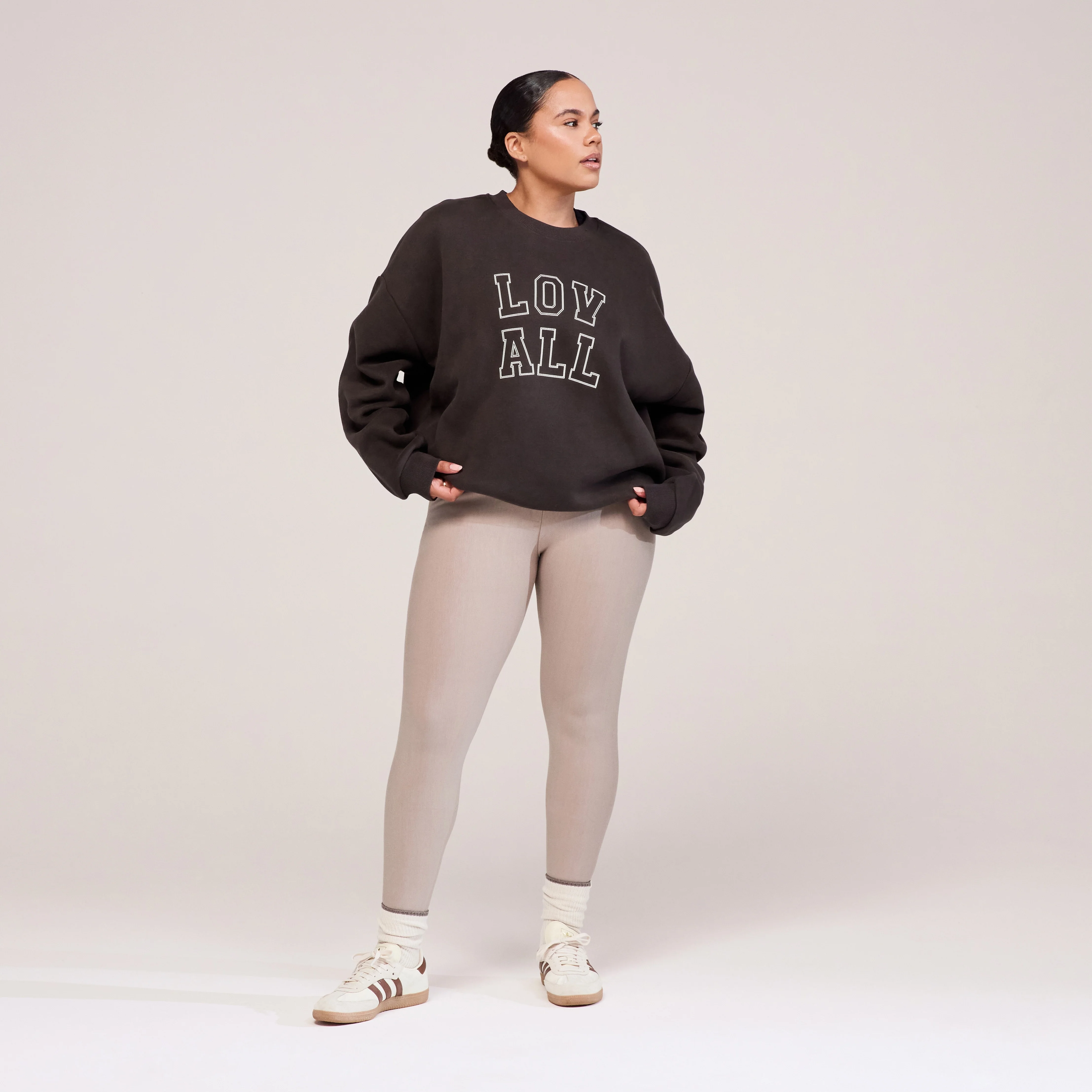 Curve Heavyweight Oversized Sweatshirt Varsity - Black Coffee - Image 6