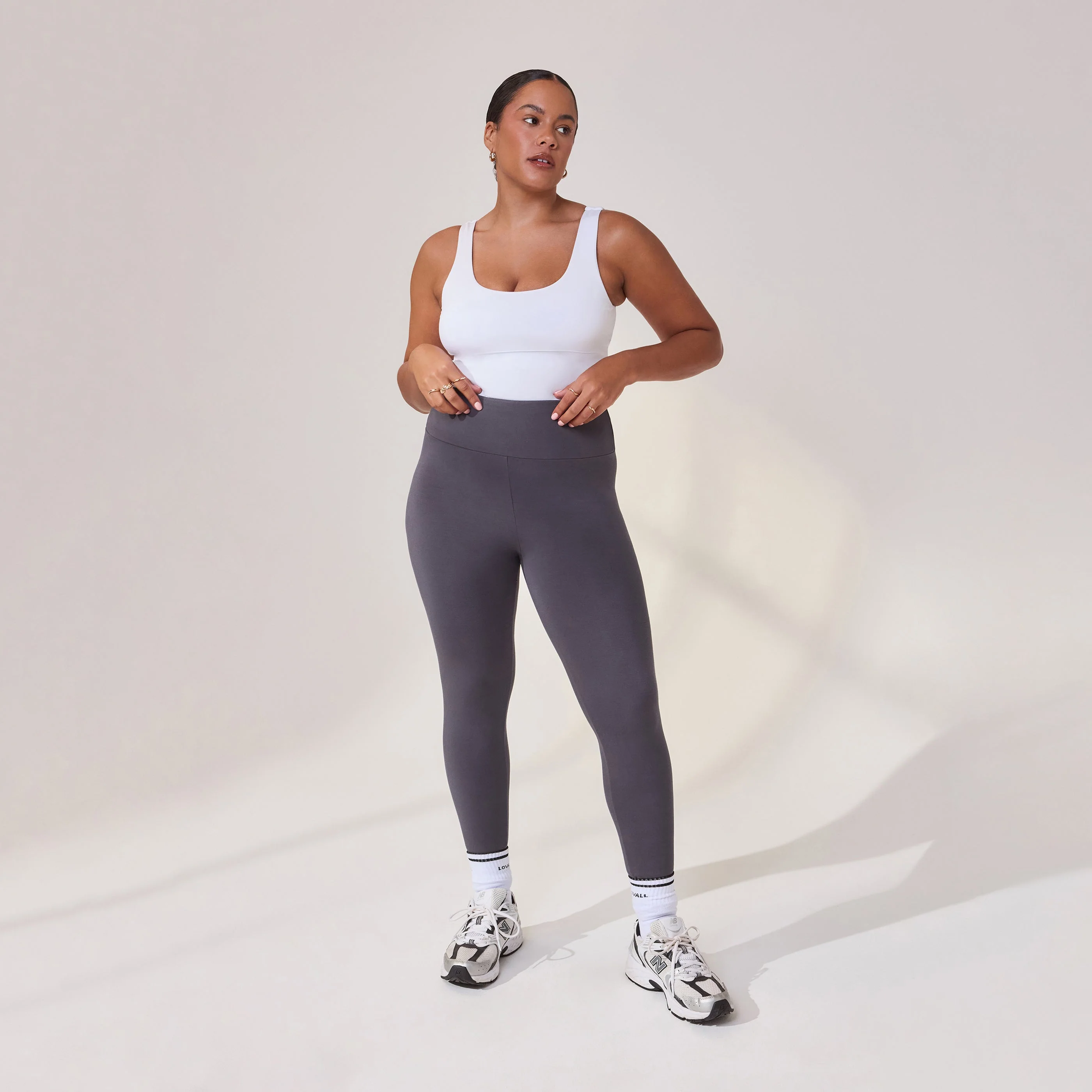 Curve Lightweight Everyday High Waisted Leggings - Odyssey Grey - Image 2