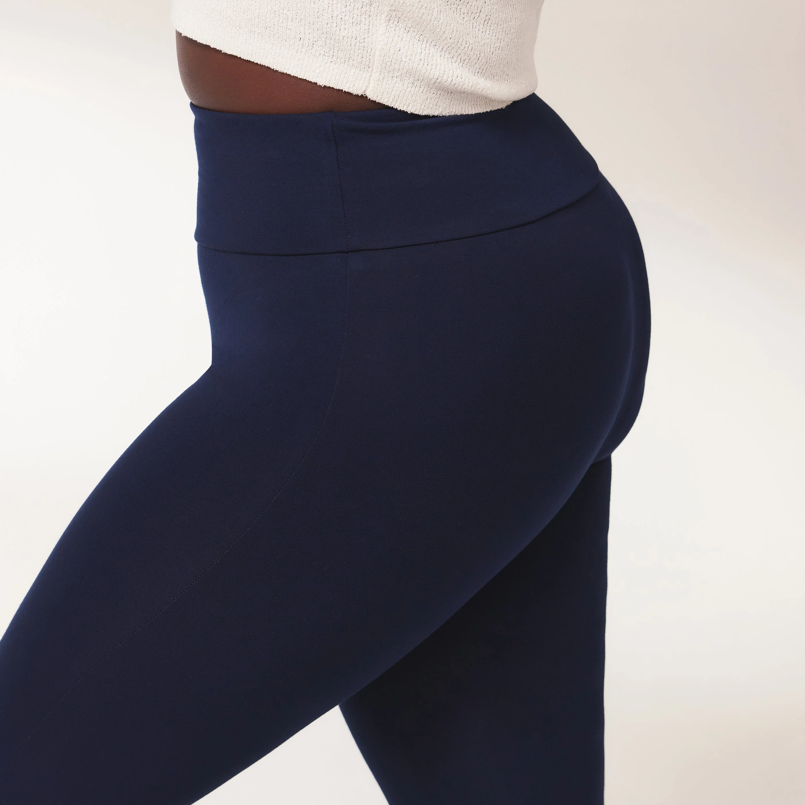 Curve lightweight Flare Leggings - Navy - Image 4