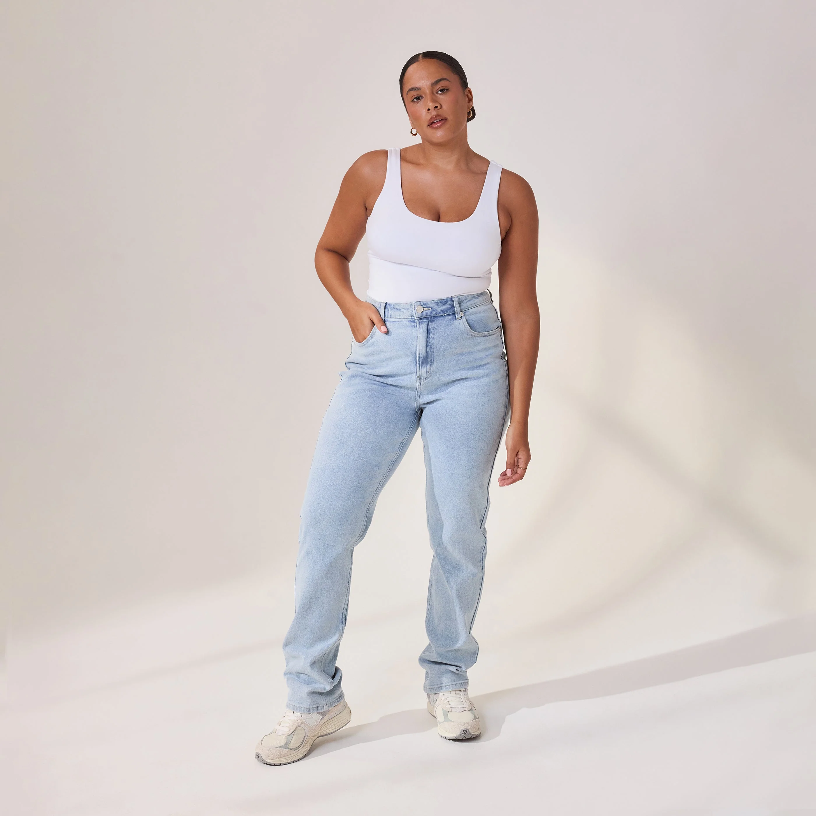 Curve Straight Jeans - Light Bleach - Image 2