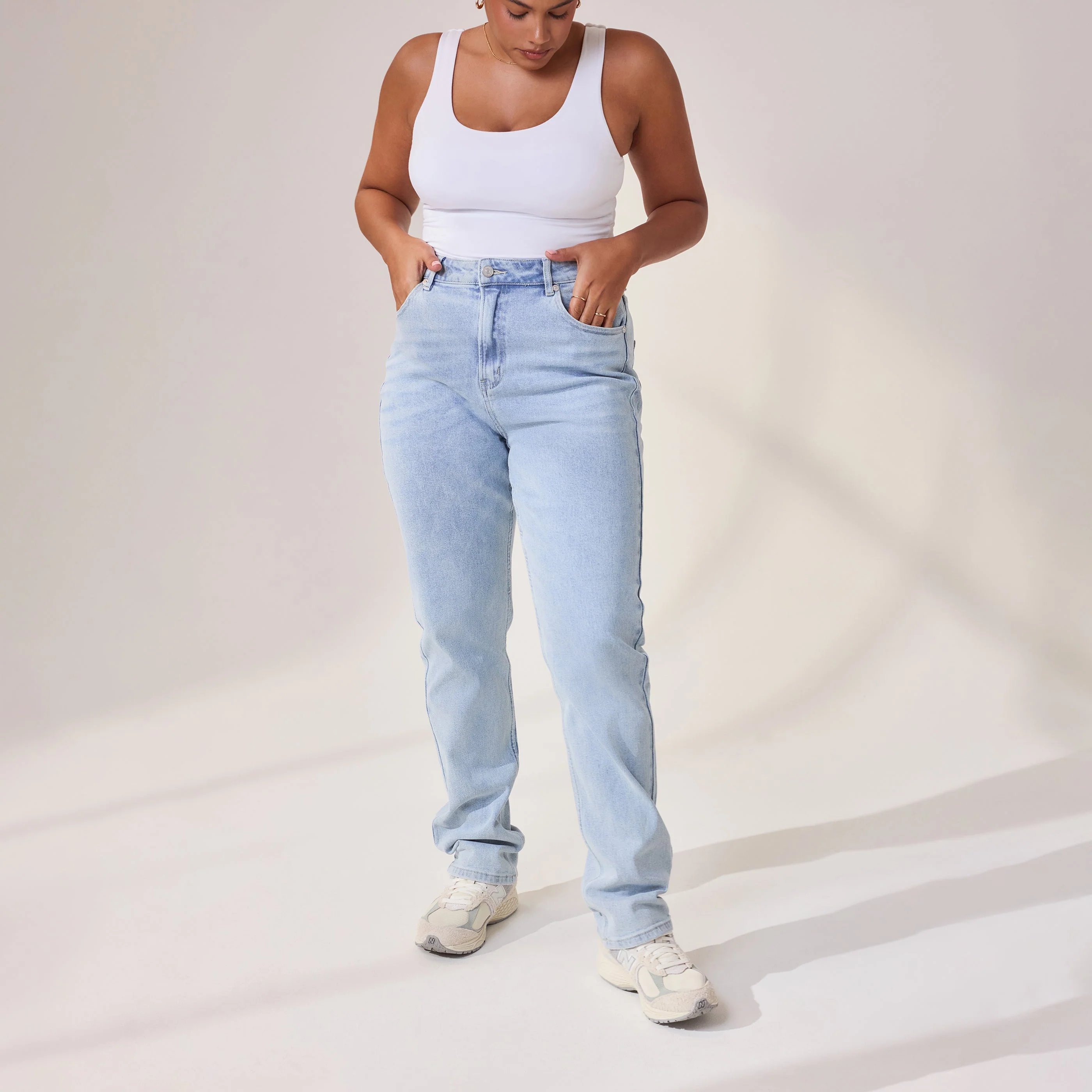 Curve Straight Jeans - Light Bleach - Image 6