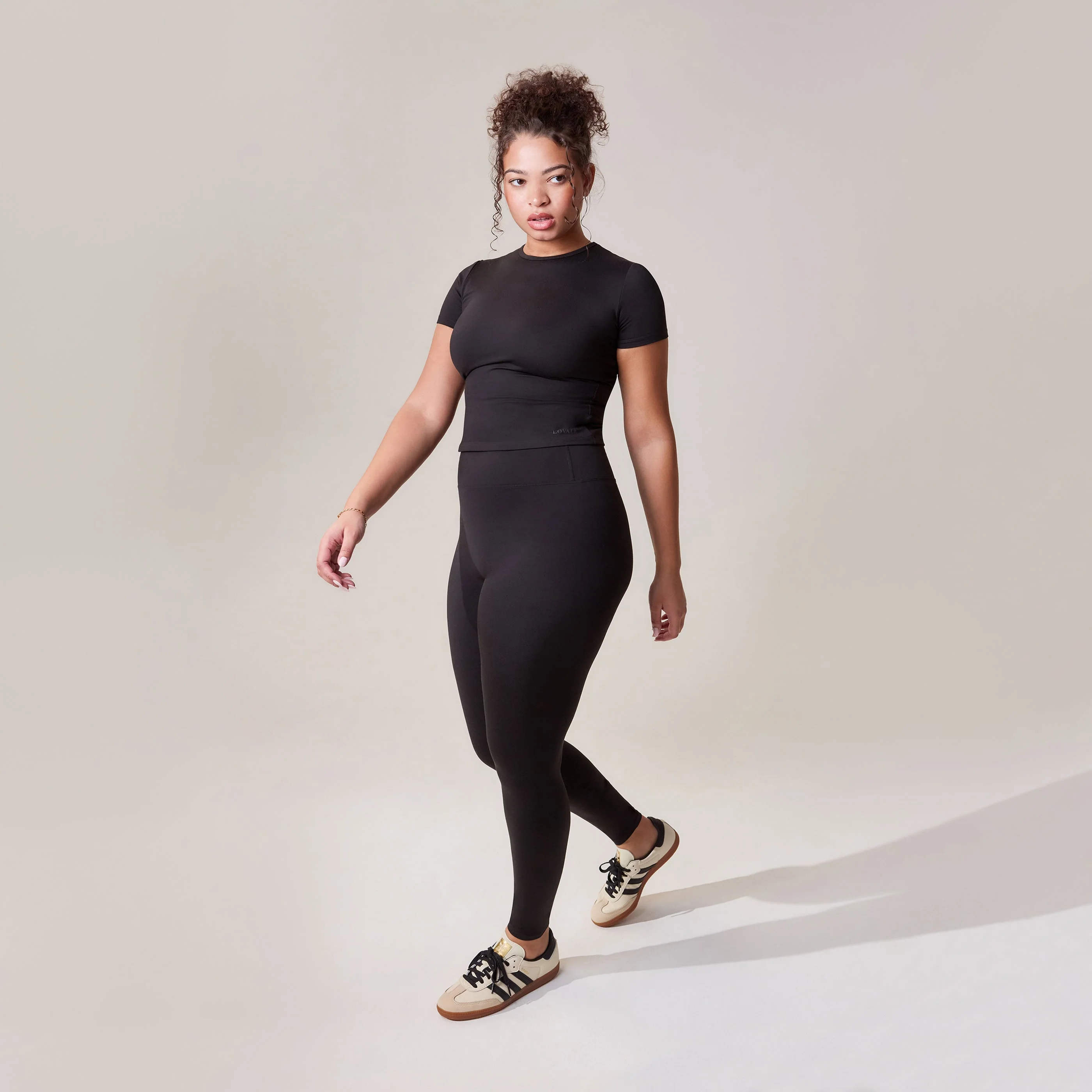 Curve Ultimate Everyday T-shirt - Black - Image 6