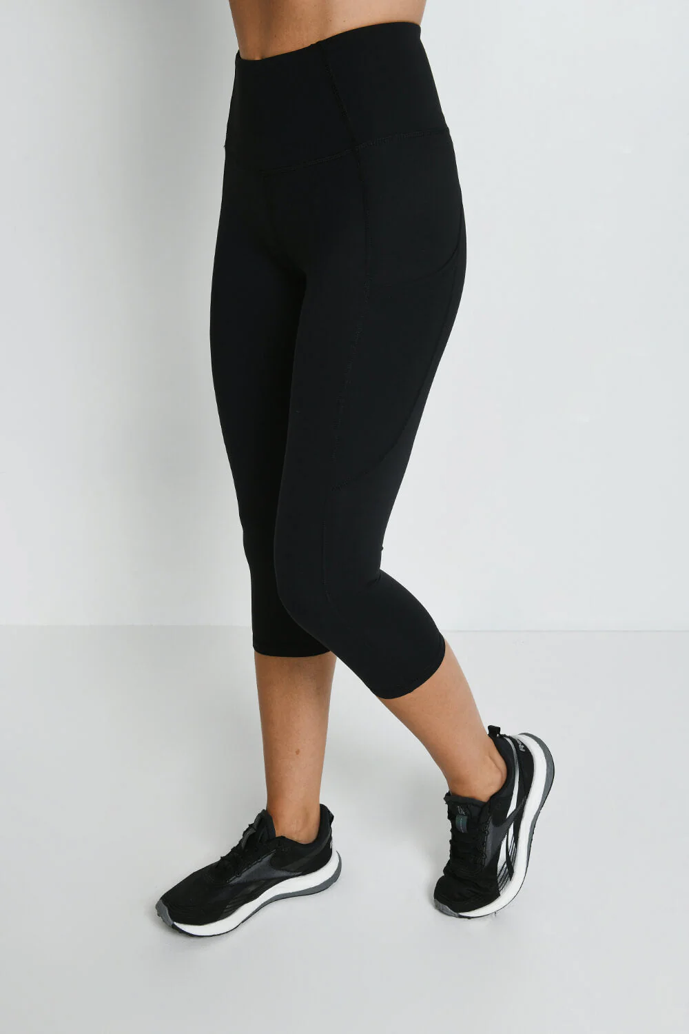 Energise Cropped High Waisted Gym Leggings - Midnight Black - Image 3