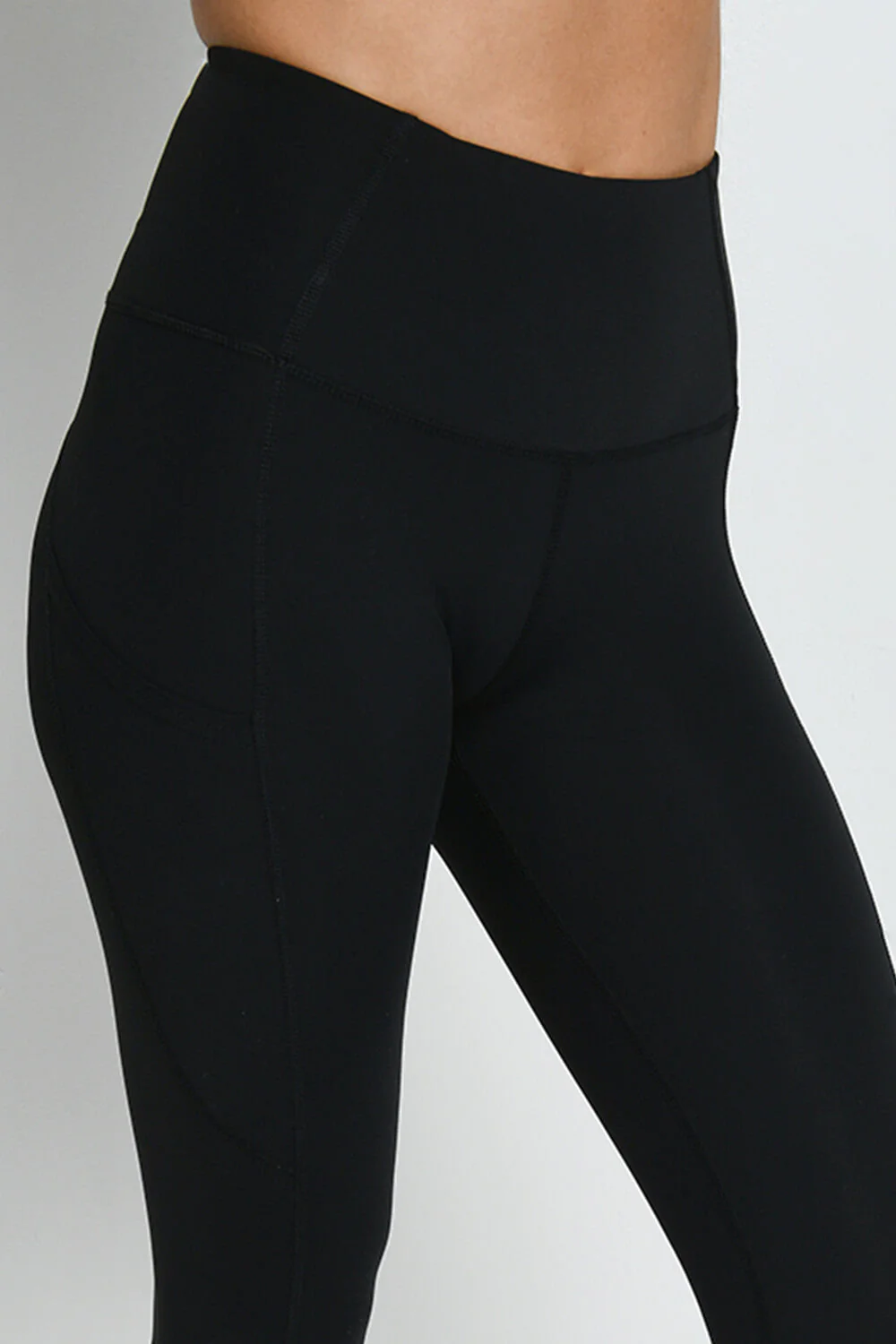 Energise Cropped High Waisted Gym Leggings - Midnight Black - Image 4