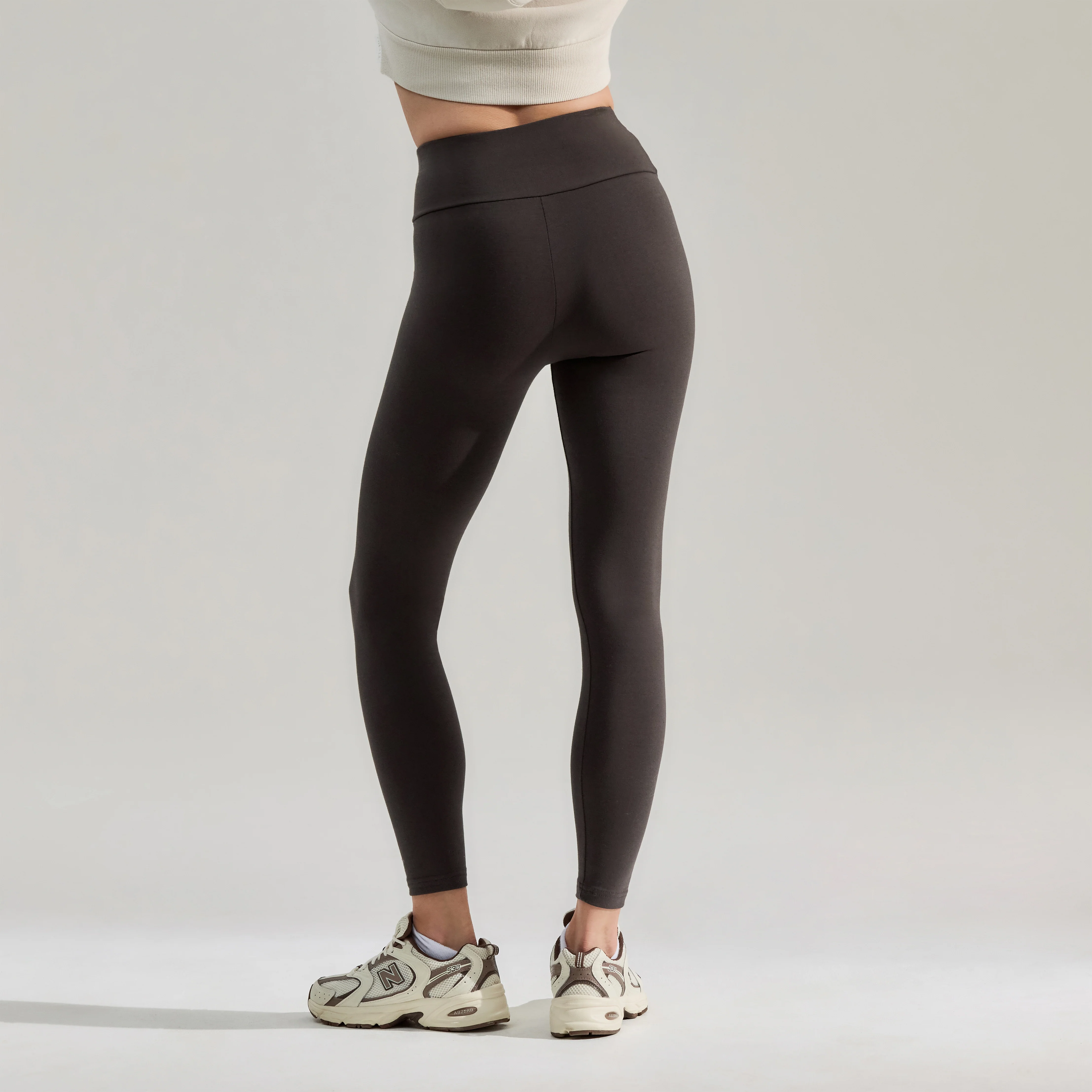 Everyday High Waisted Leggings - Black Coffee - Image 3