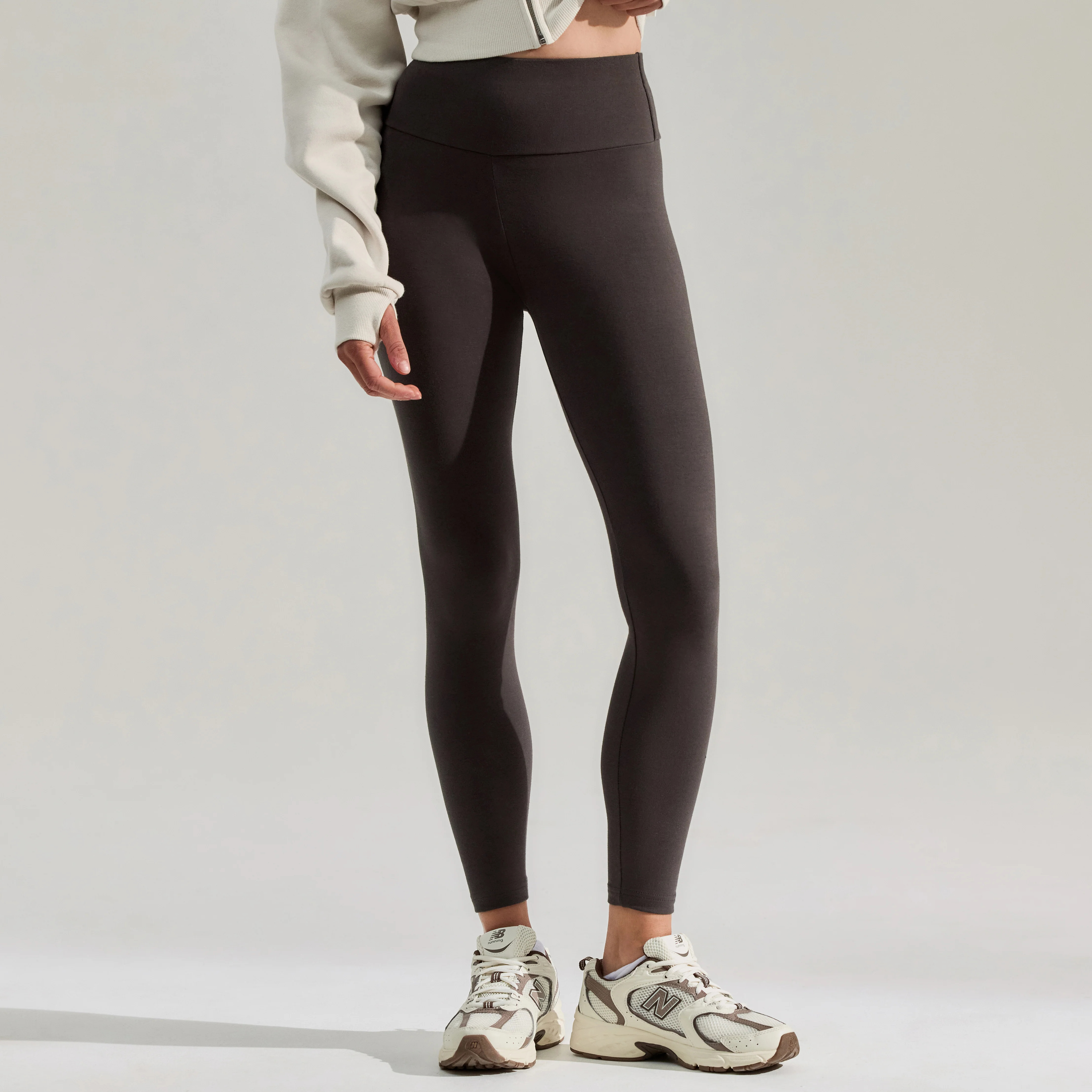 Everyday High Waisted Leggings - Black Coffee - Image 4