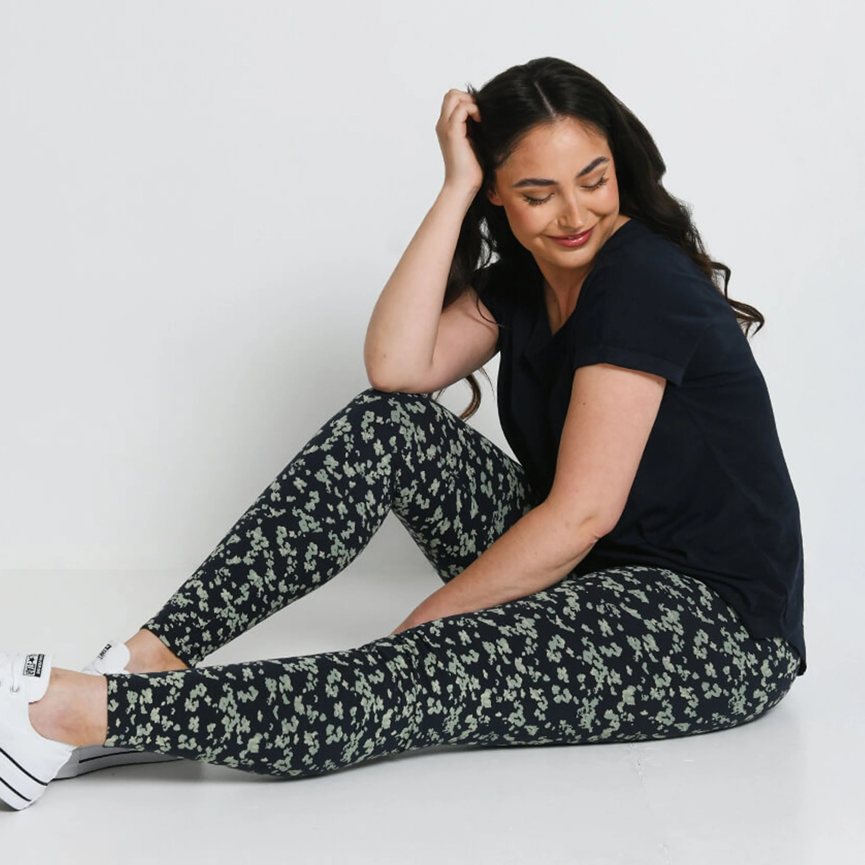 Everyday High Waisted Leggings - Navy/Green Floral - Image 5