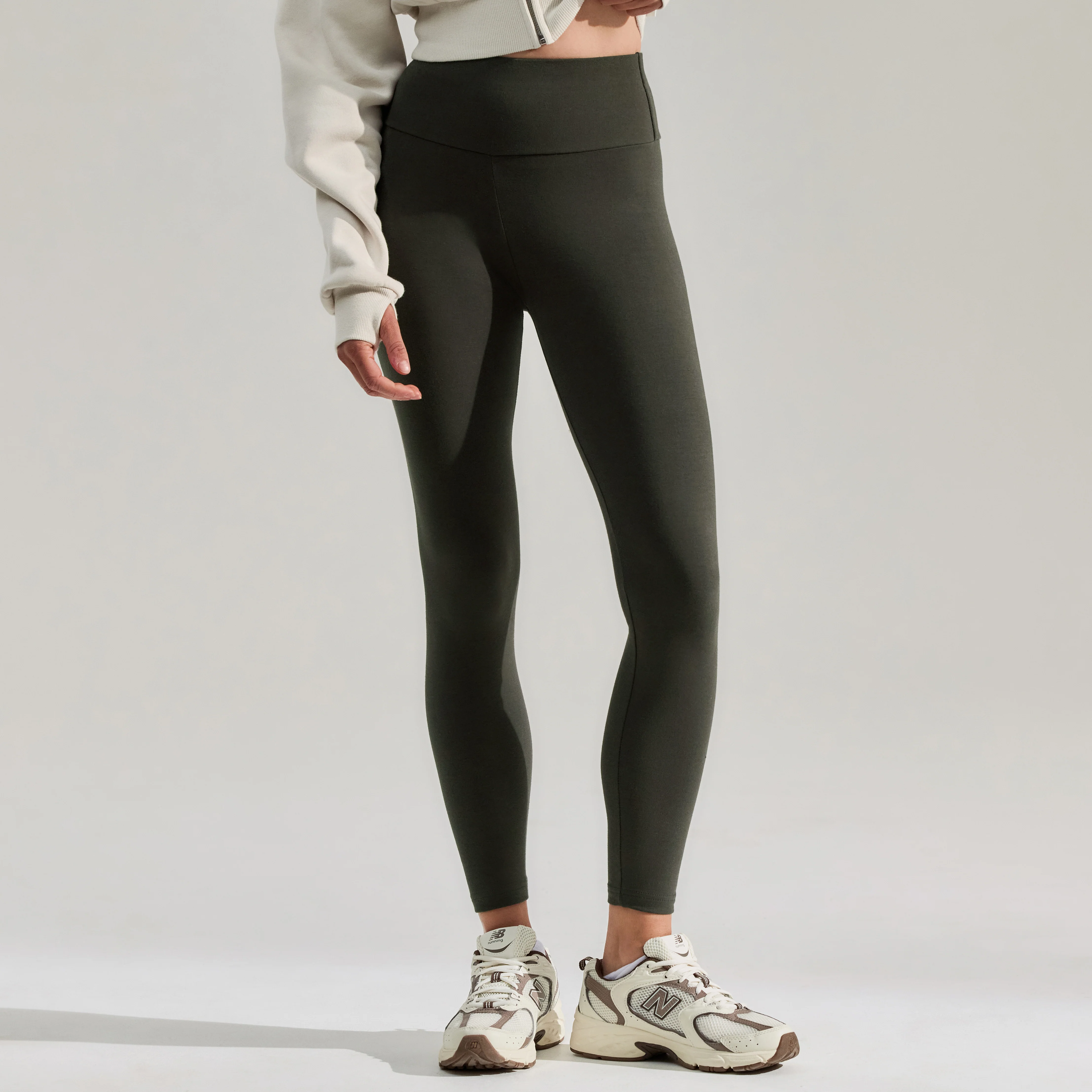 Everyday High Waisted Leggings - Pine - Image 5