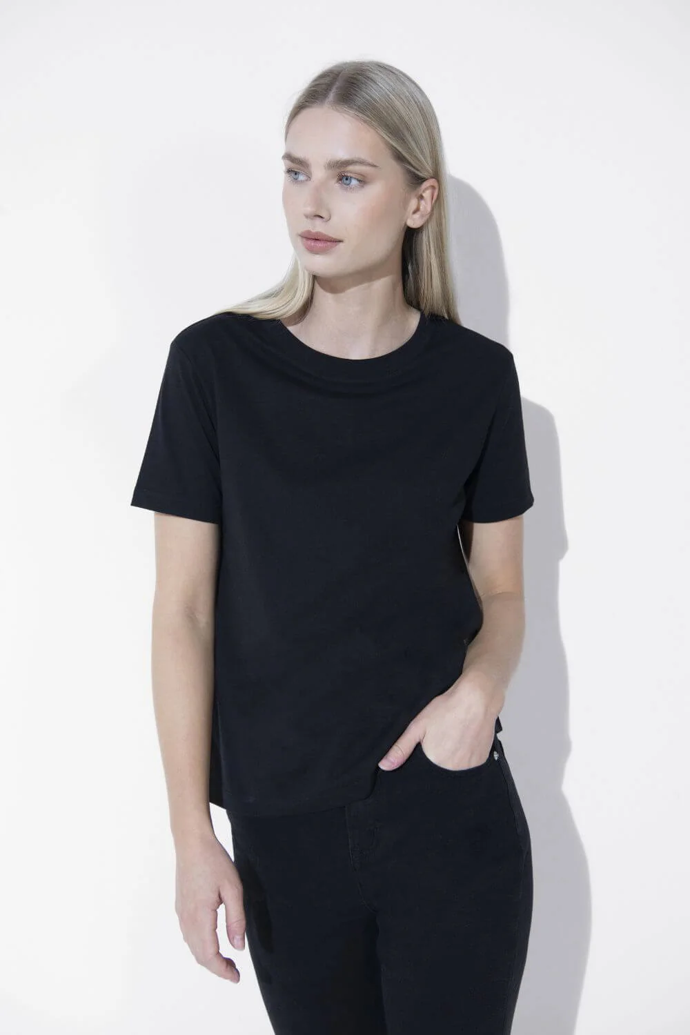 Everyday T-Shirt - Black - Image 2