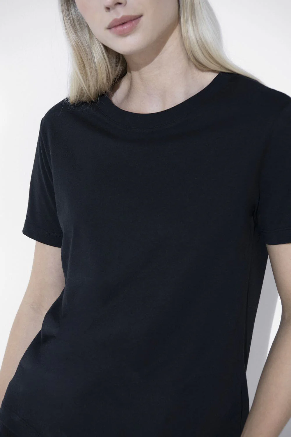 Everyday T-Shirt - Black - Image 5