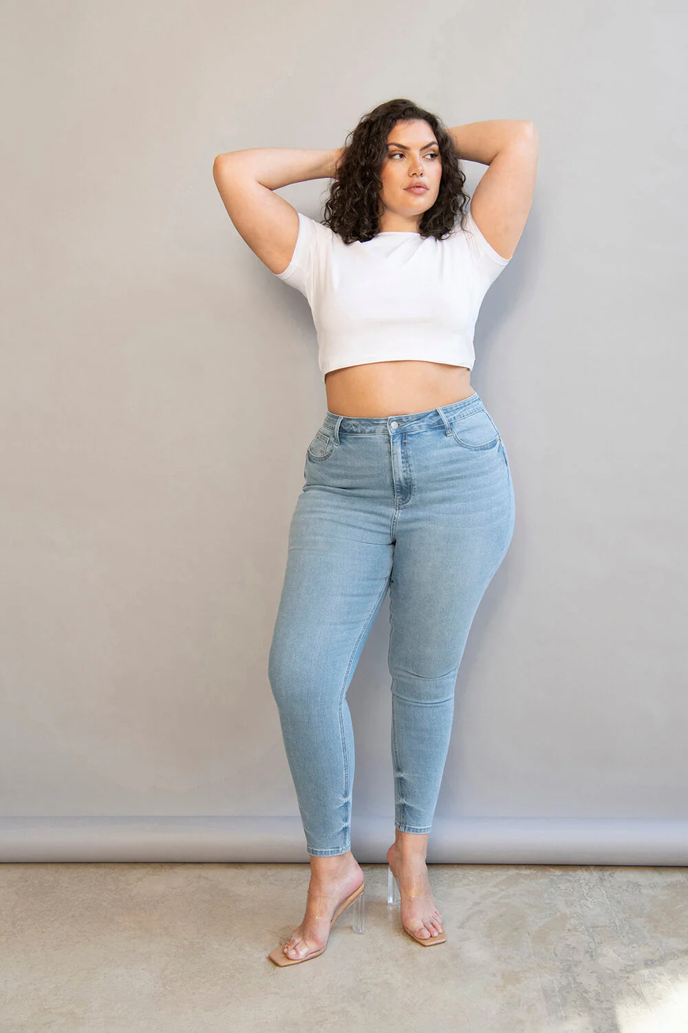 Lift & Shape Jeans - Light Bleach - Image 7