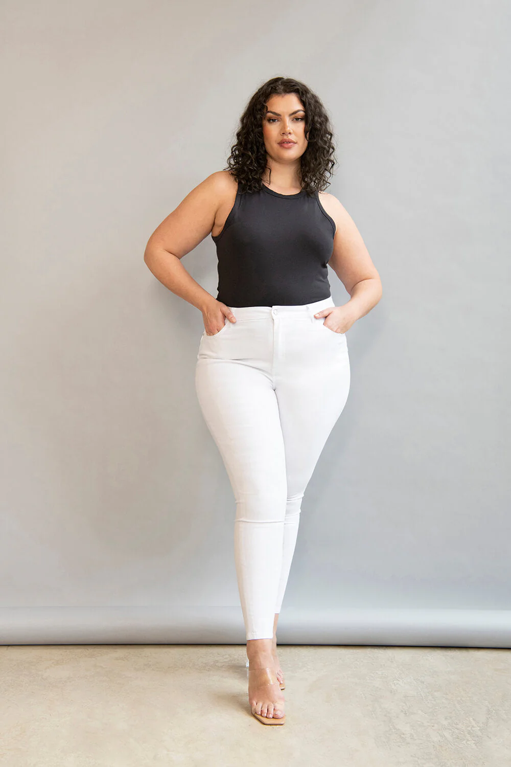 Lift & Shape Jeans - White - Image 7