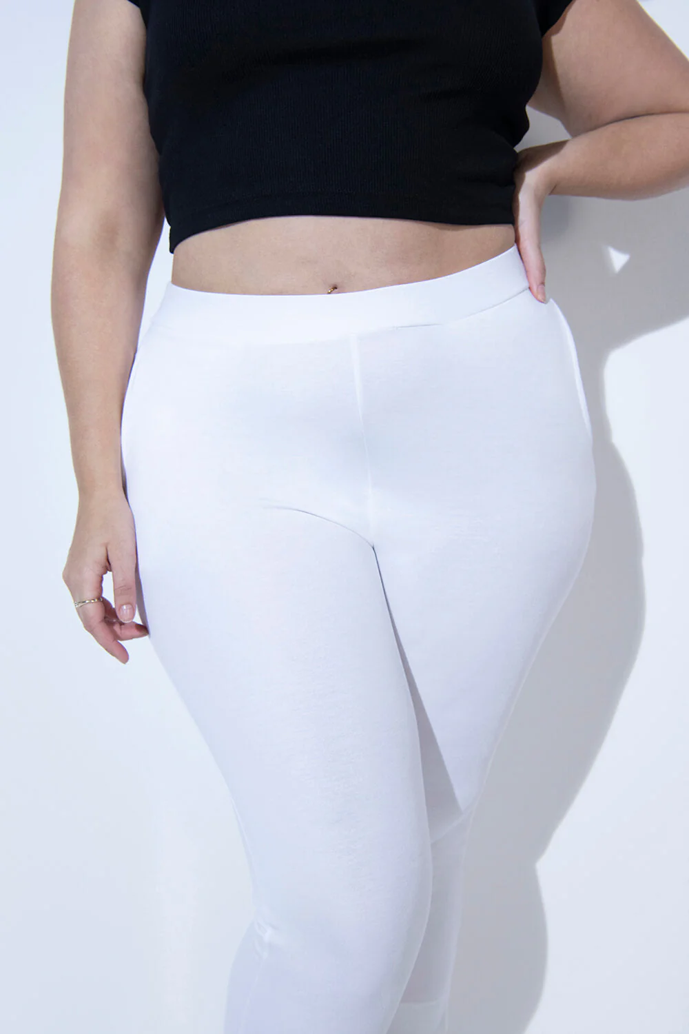 Curve Crop Stretch Trousers - White - Image 4
