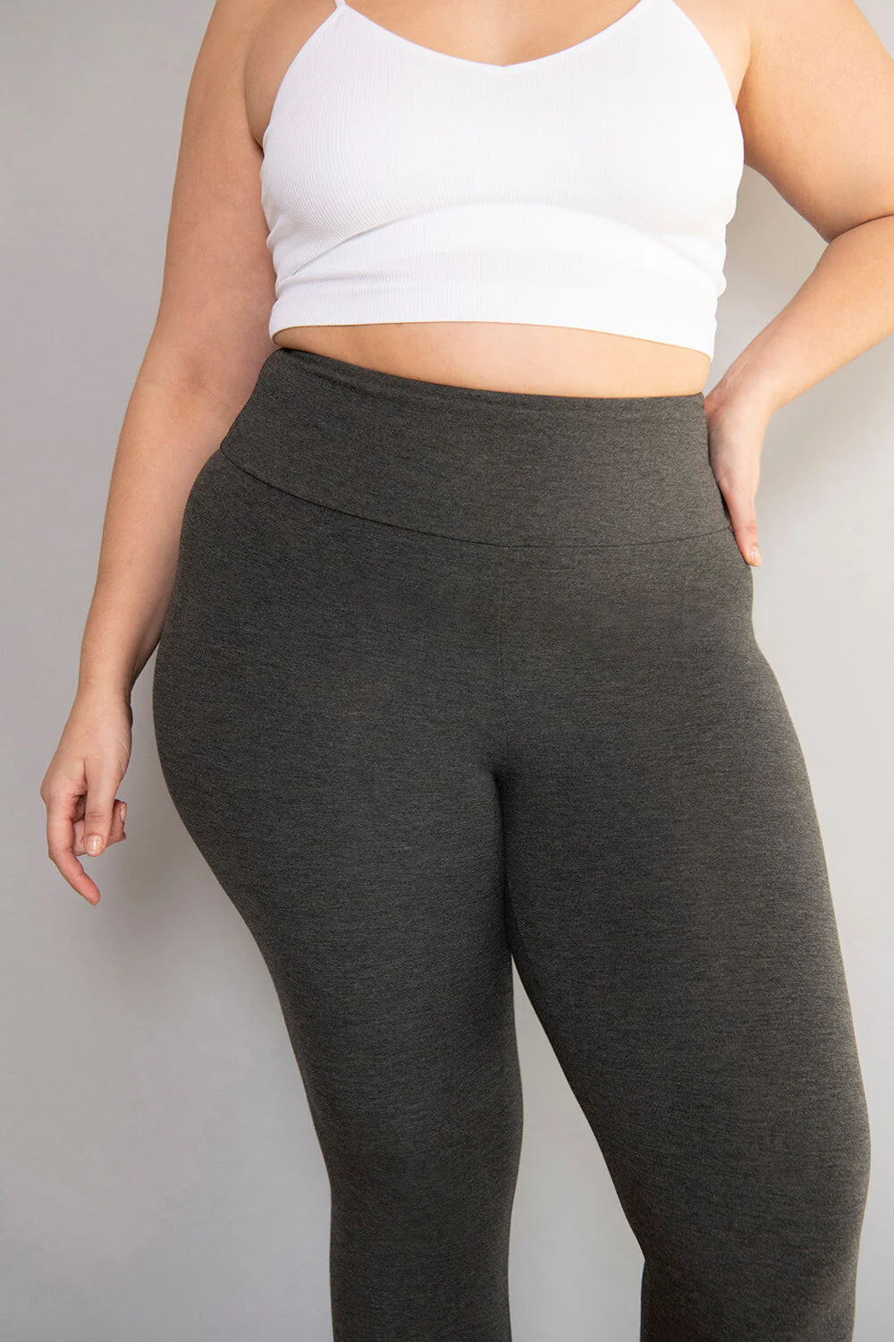 Curve Cropped Lightweight Leggings - Dark Grey - Image 6