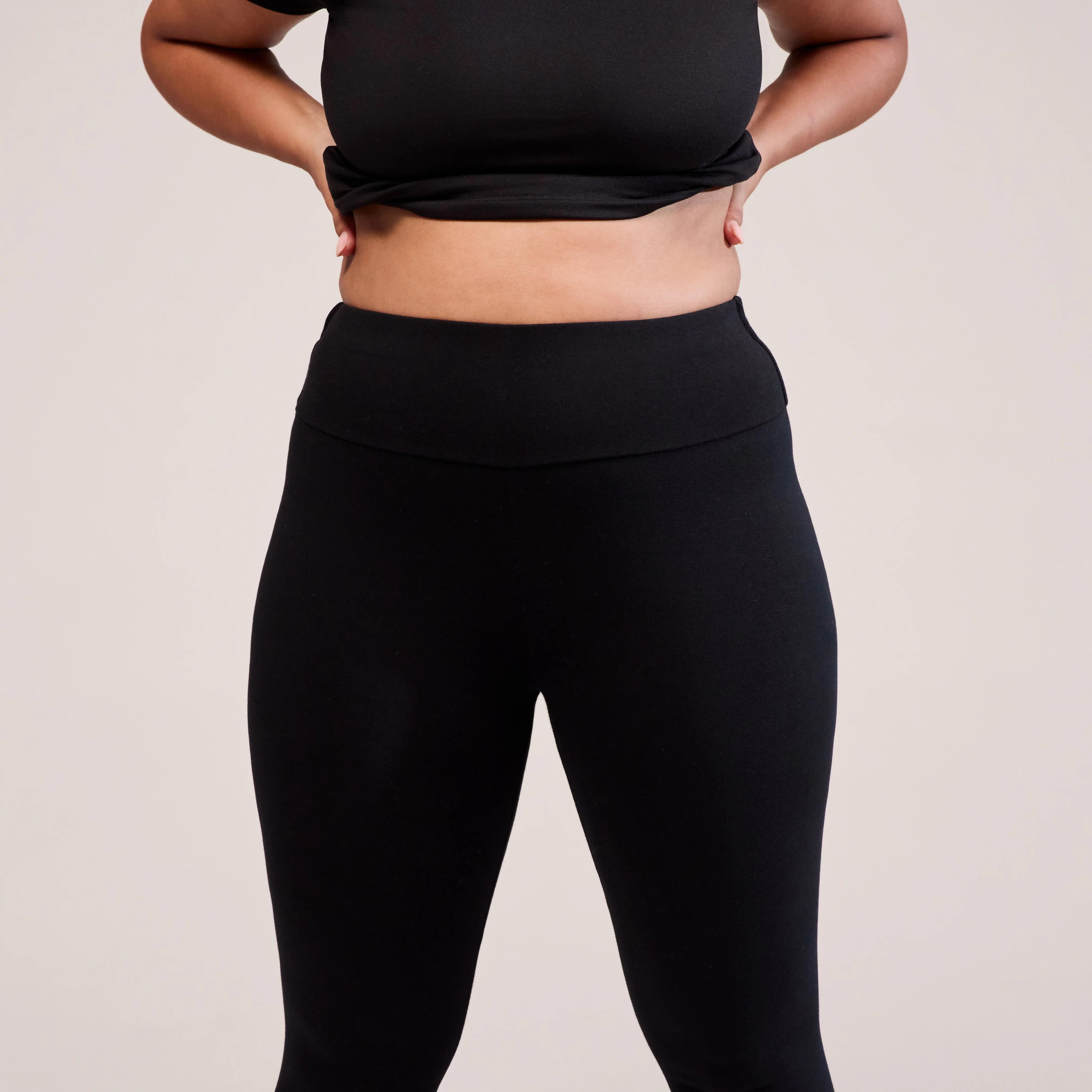 Curve Everyday High Waisted Leggings - Black - Image 4