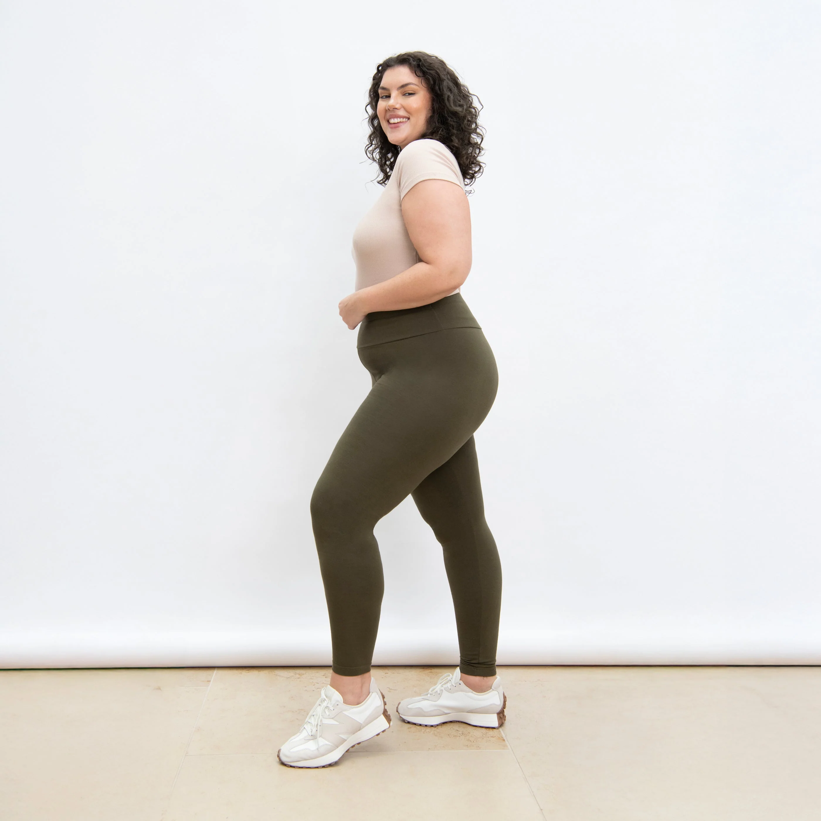 Curve Everyday High Waisted Leggings - Khaki Green - Image 2