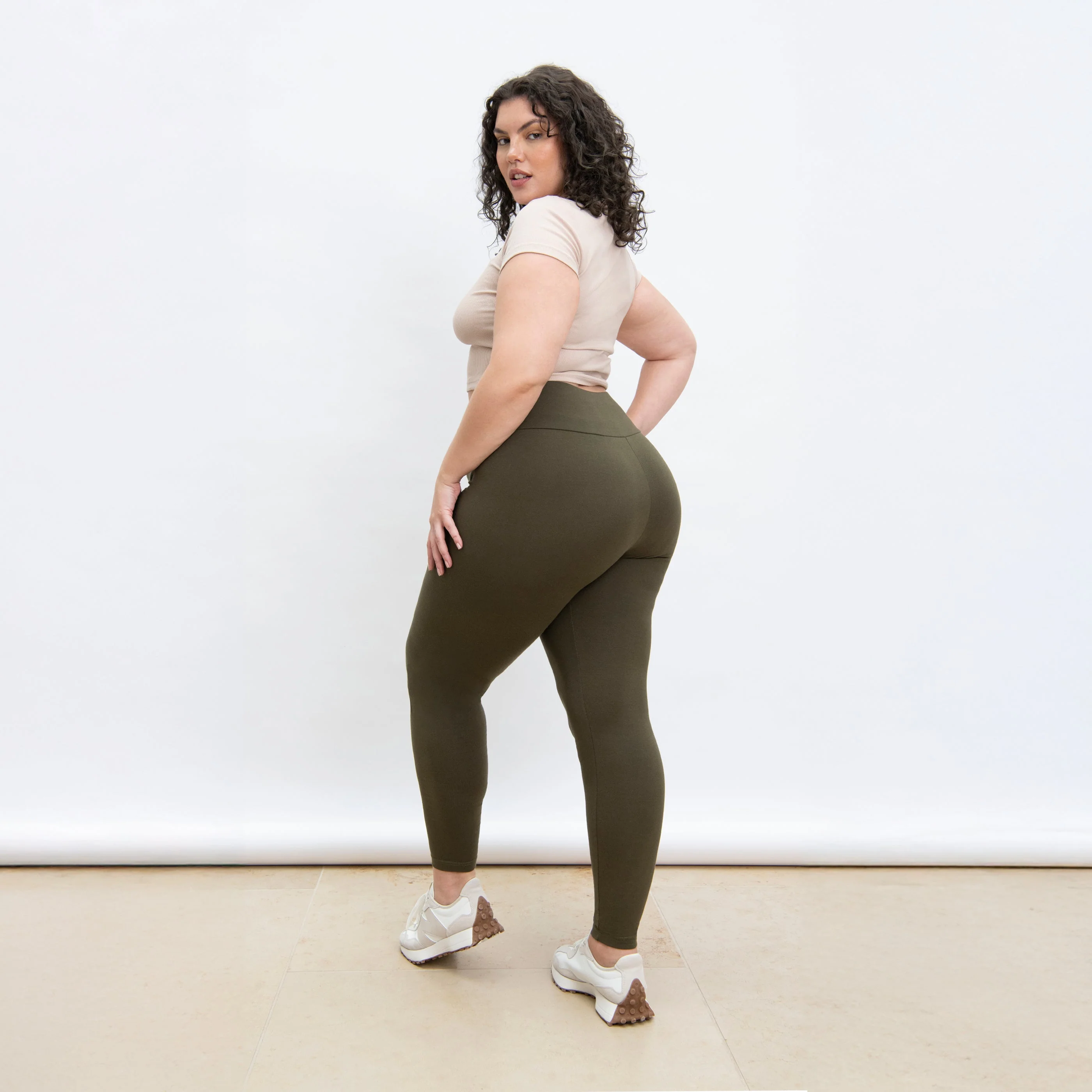 Curve Everyday High Waisted Leggings - Khaki Green - Image 3