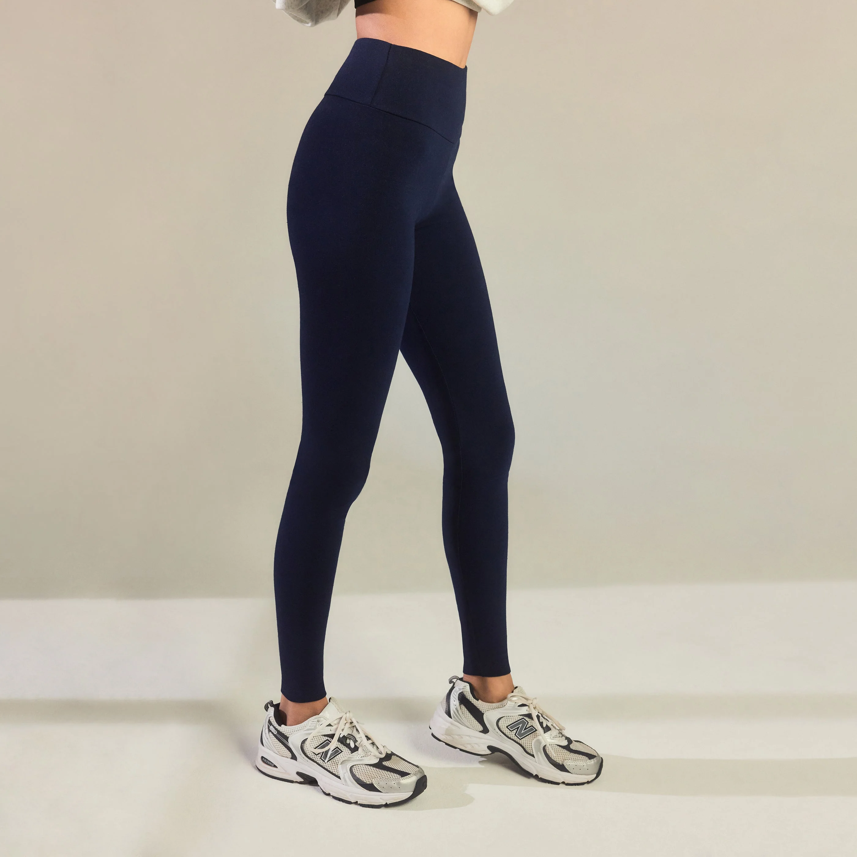Curve Everyday High Waisted Leggings - Navy Blue - Image 4