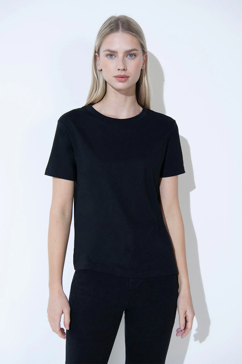 Curve Everyday T-shirt - Black - Image 4