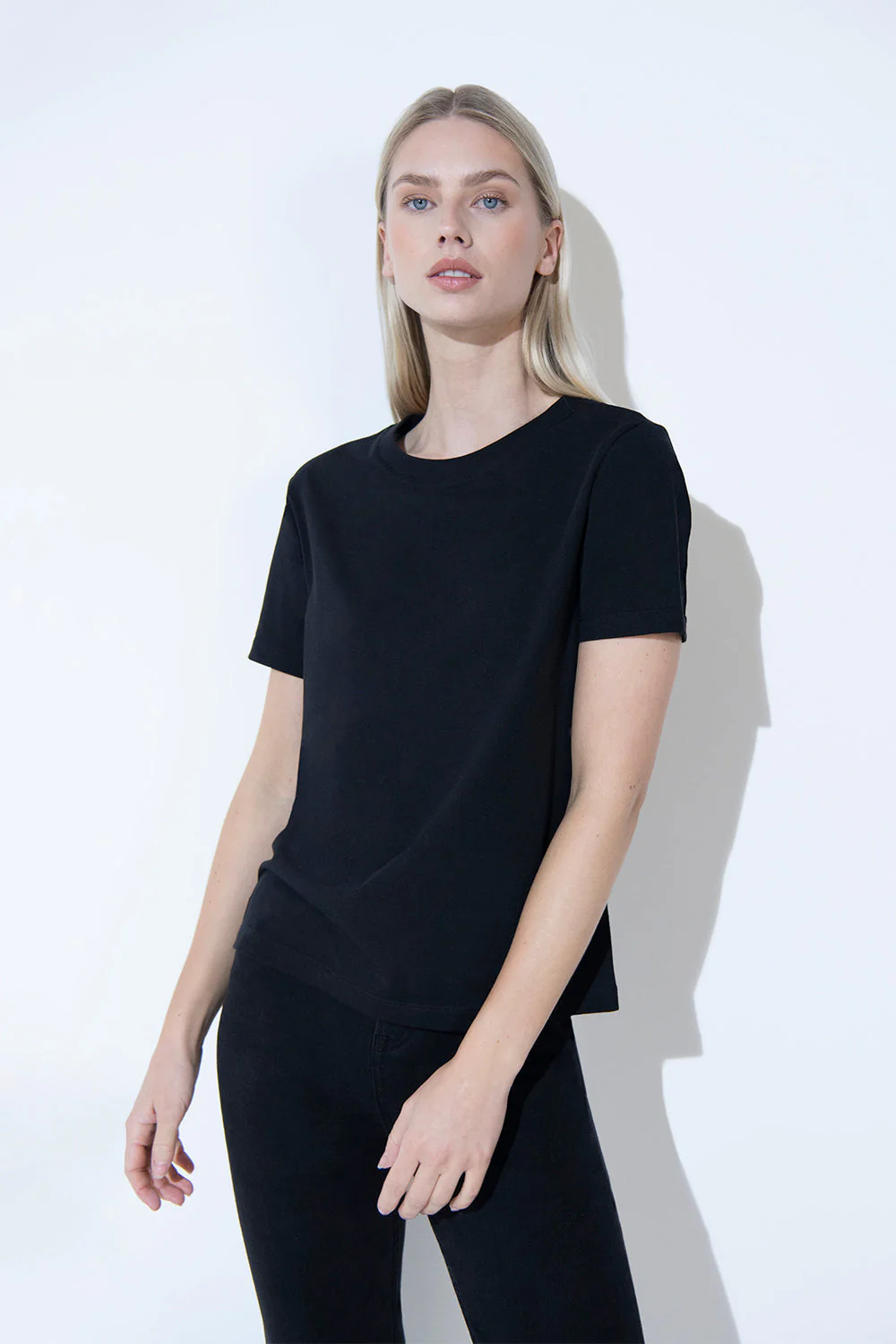 Curve Everyday T-shirt - Black - Image 5