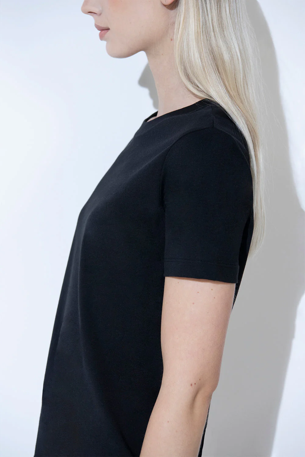 Curve Everyday T-shirt - Black - Image 6