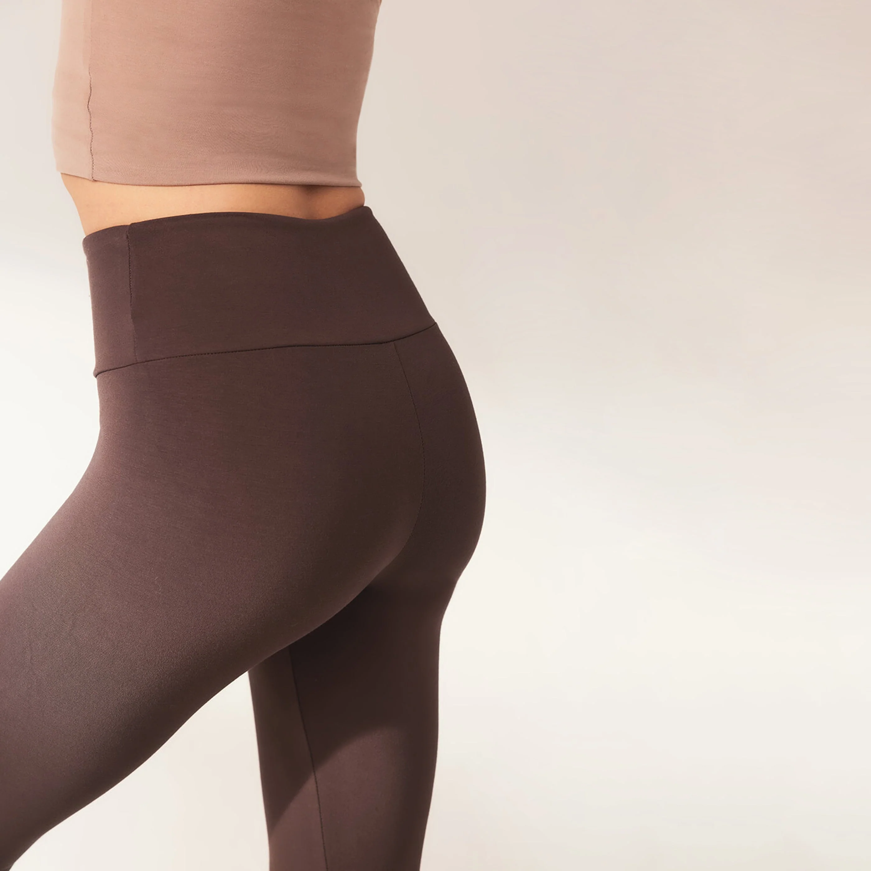 Curve Lightweight Everyday High Waisted Leggings - Espresso Brown - Image 5