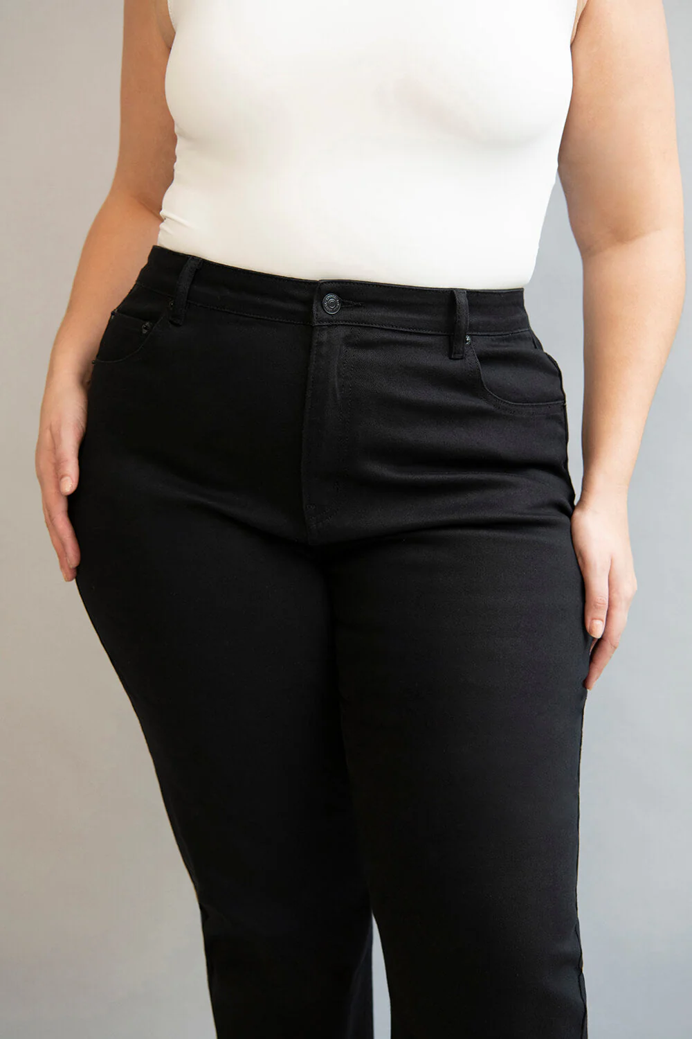 Curve Straight Jeans - Black - Image 3