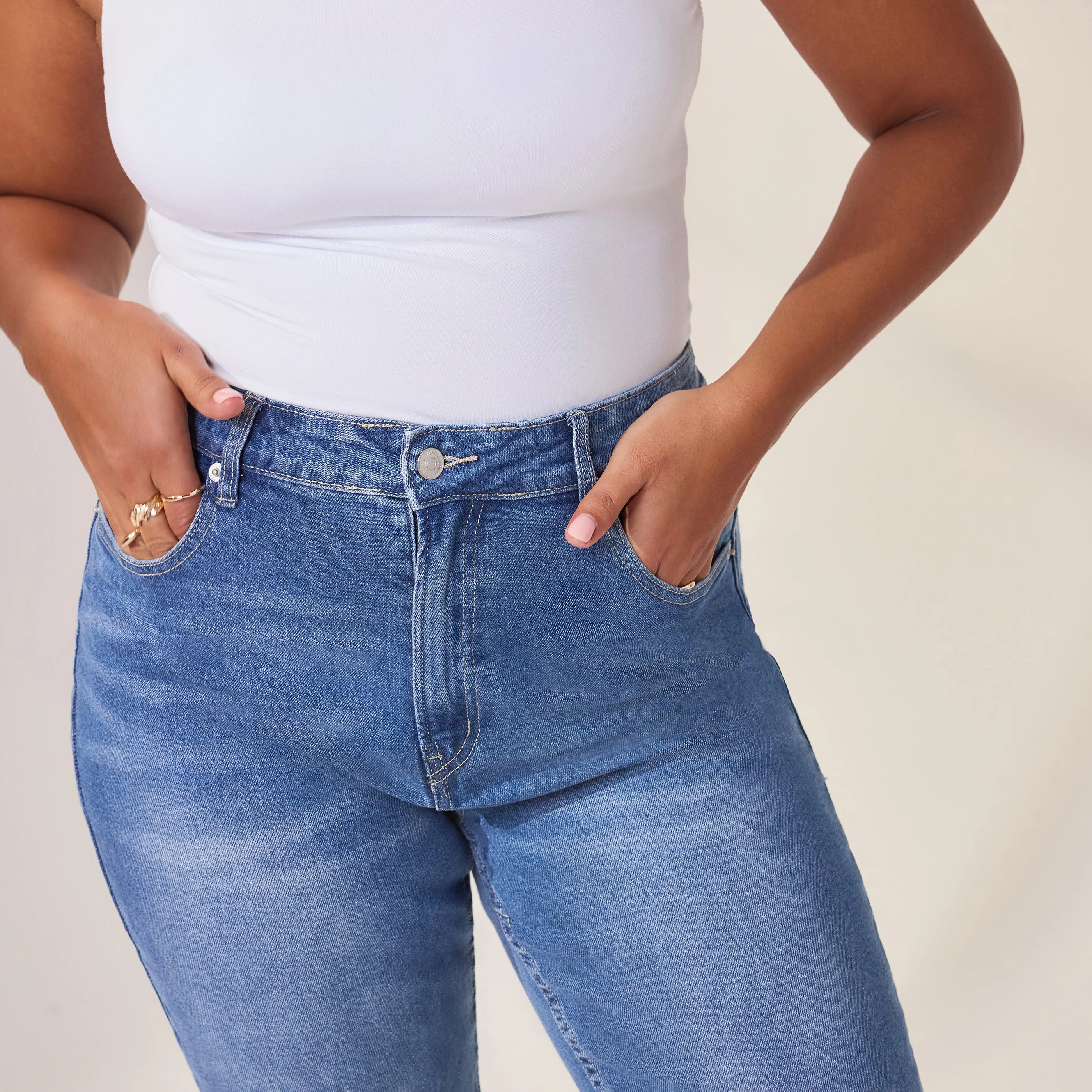 Curve Straight Jeans - Mid Blue - Image 4
