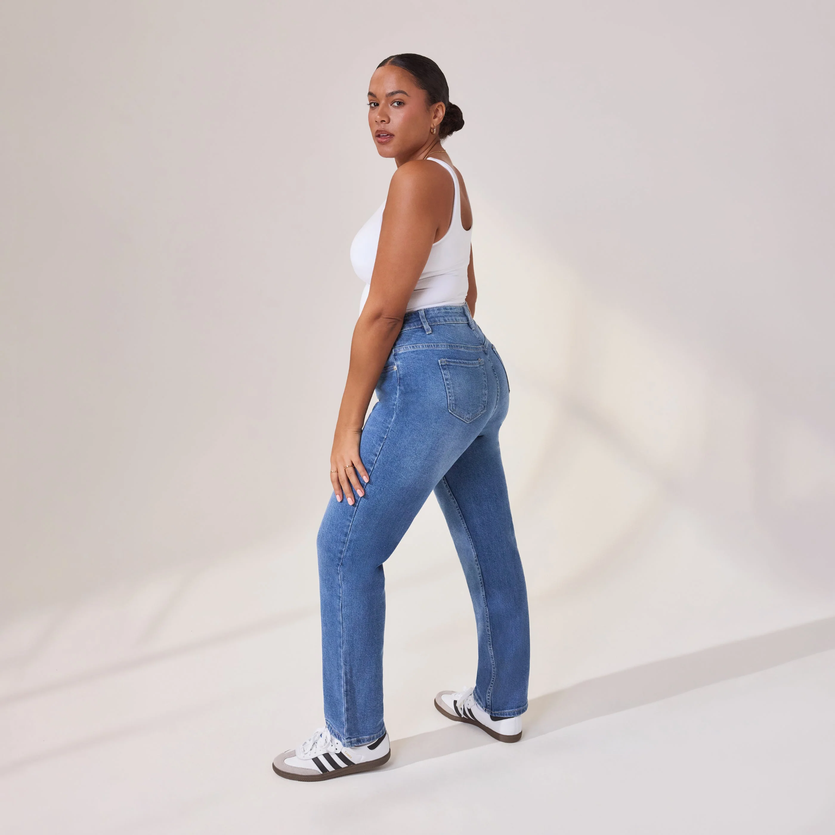 Curve Straight Jeans - Mid Blue - Image 5