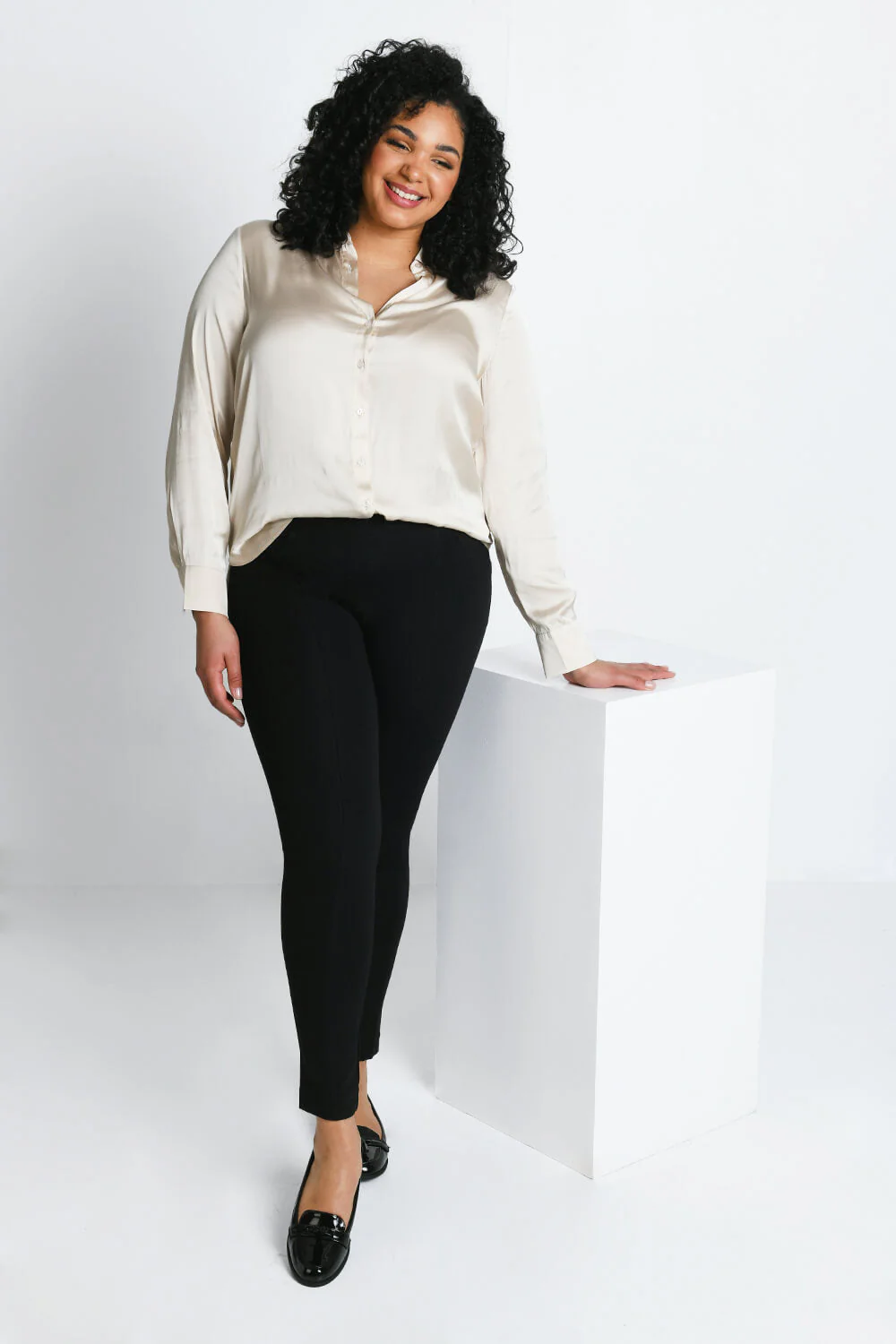 Curve Treggings - Black - Image 5