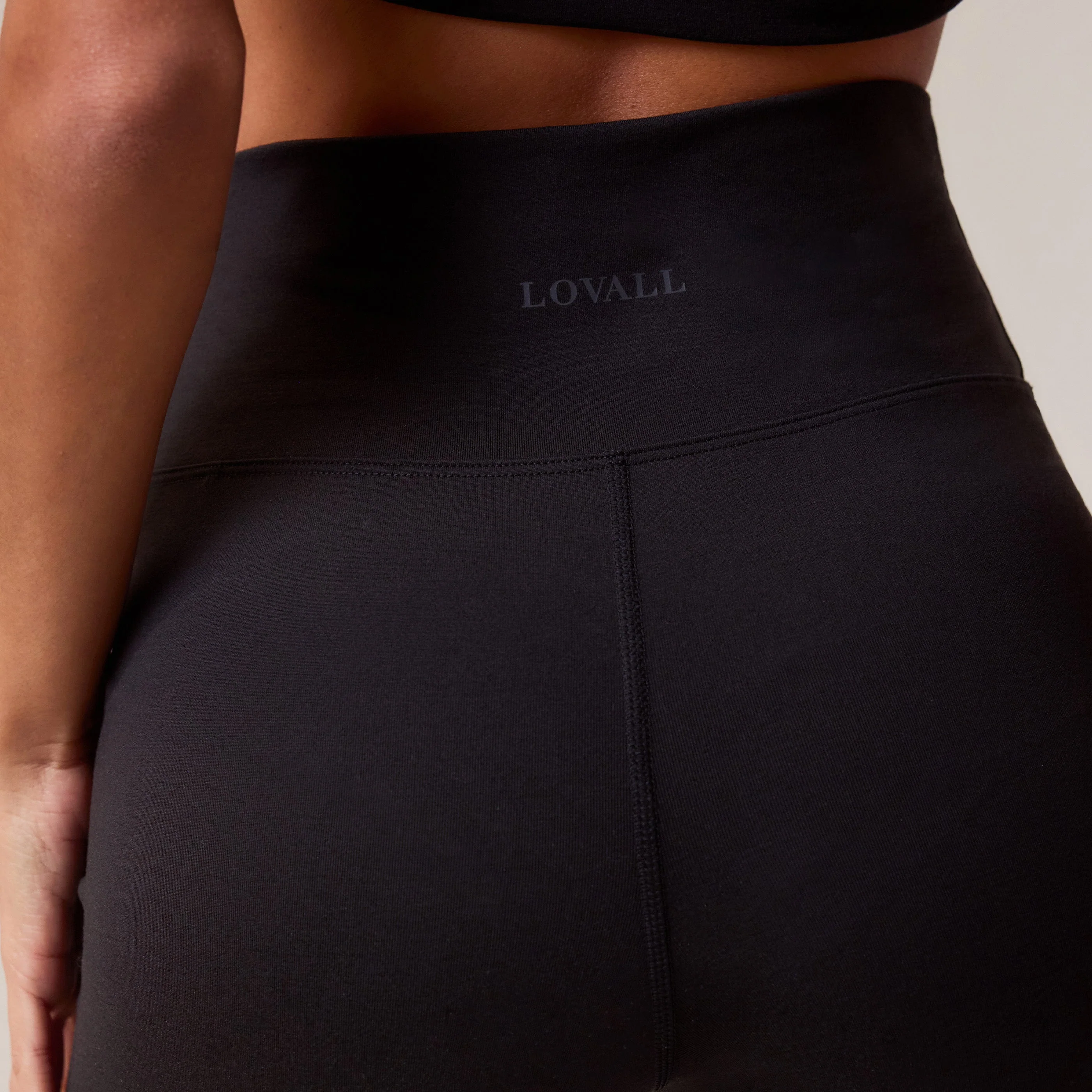 Ultimate Everyday Flare Leggings - Black - Image 4