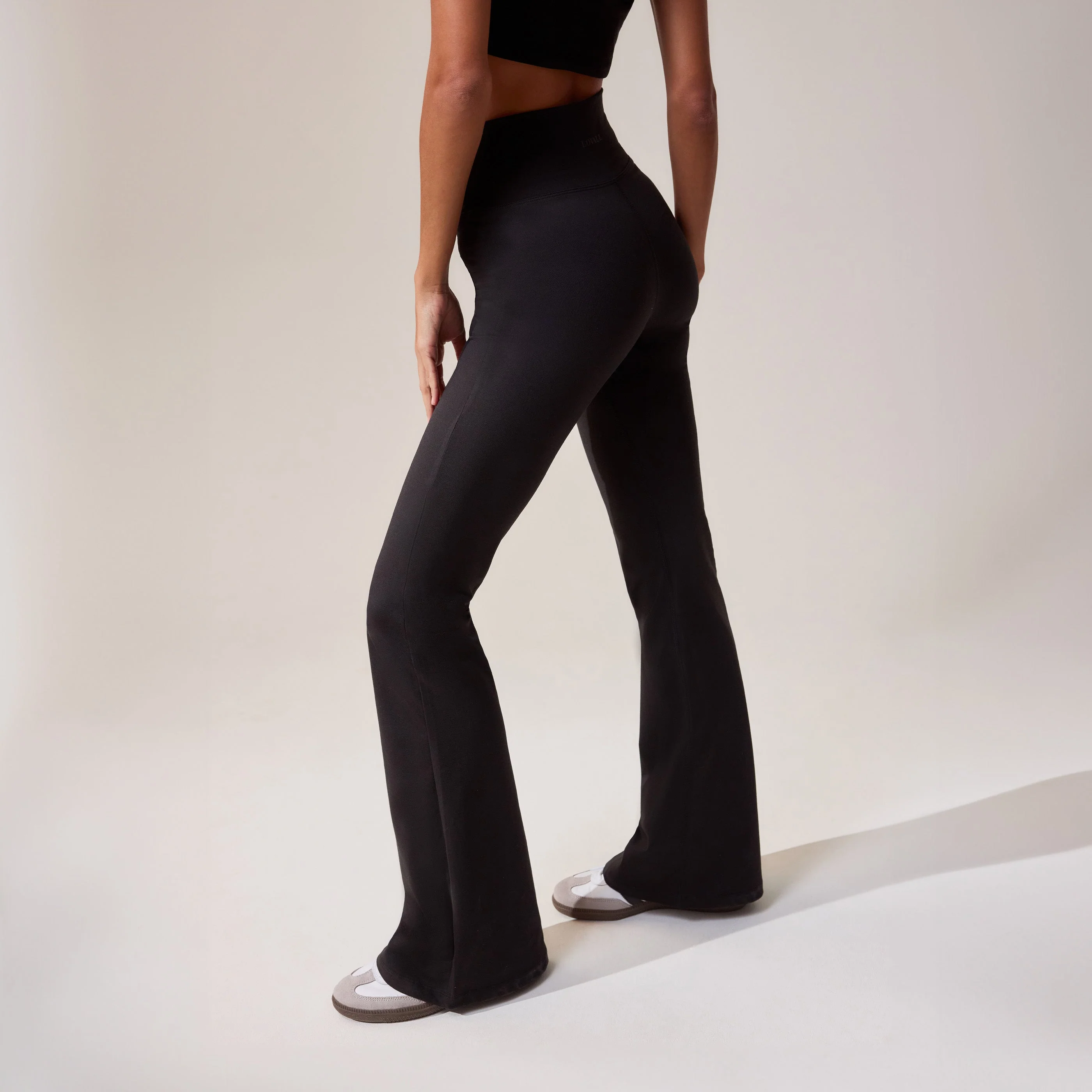 Ultimate Everyday Flare Leggings - Black - Image 5