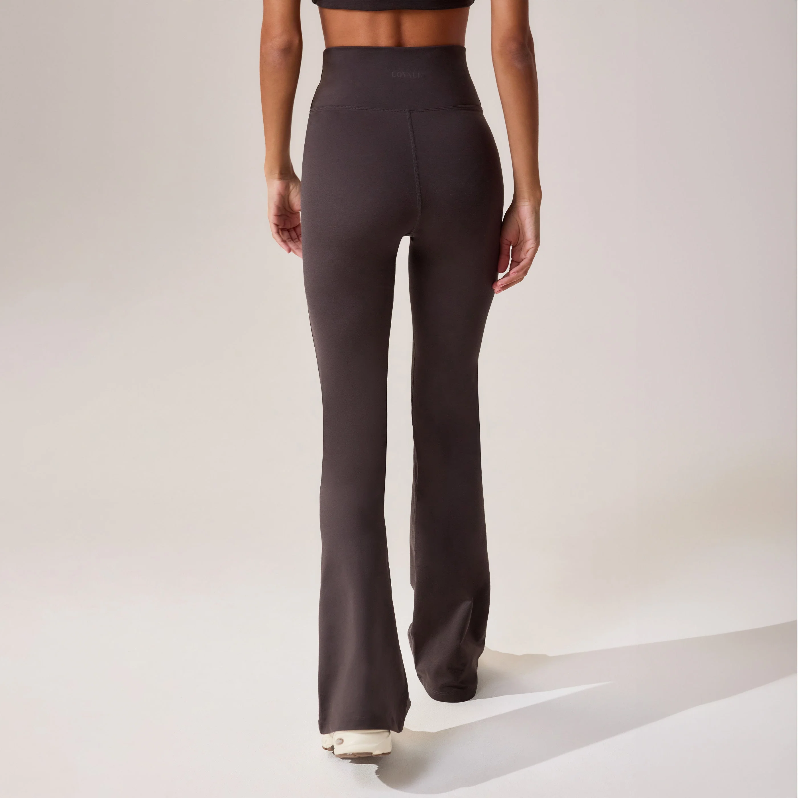 Ultimate Everyday Flare Leggings - Black Coffee - Image 5