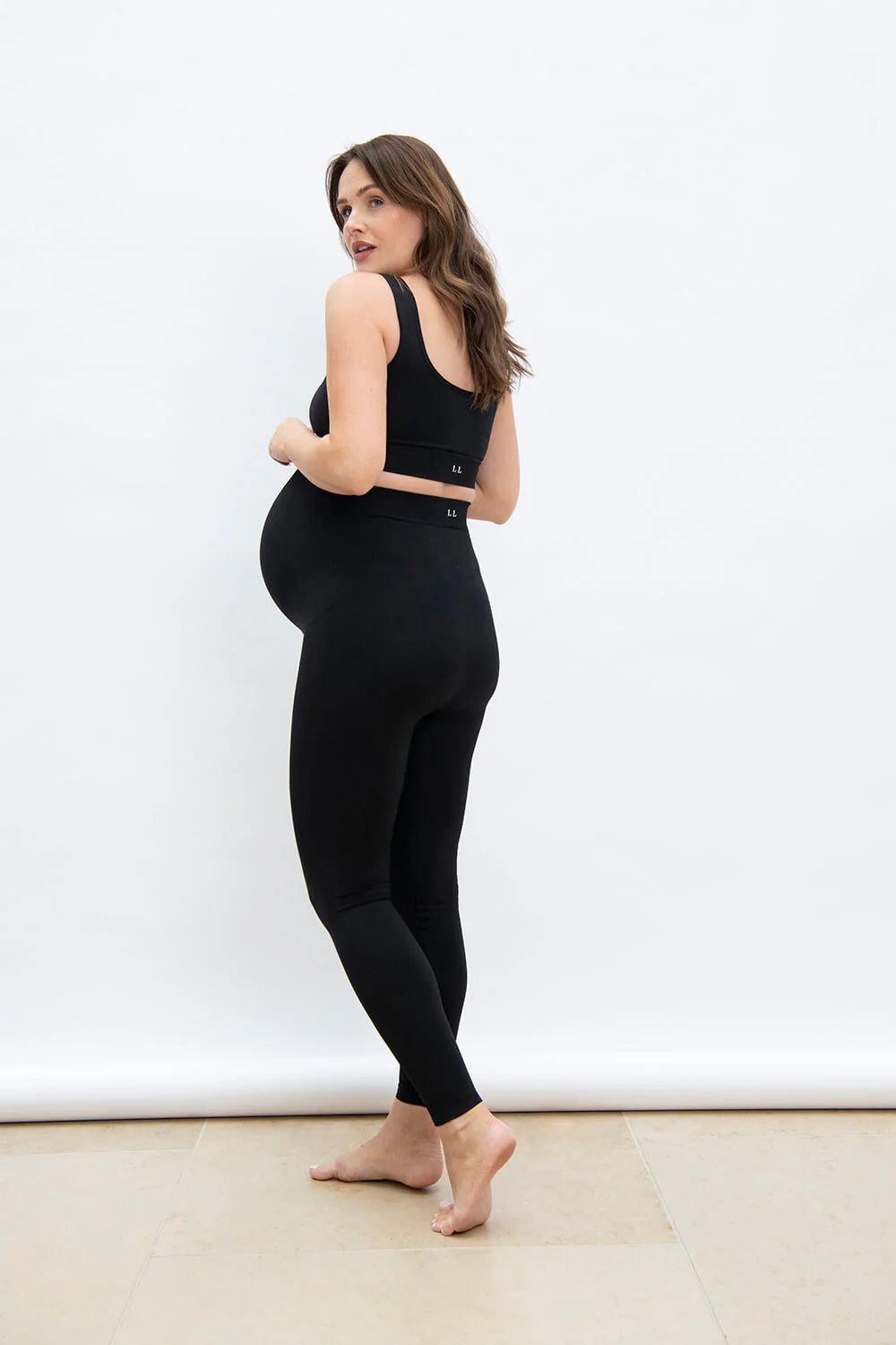 Ultimate Seamless Maternity Leggings - Black - Image 4